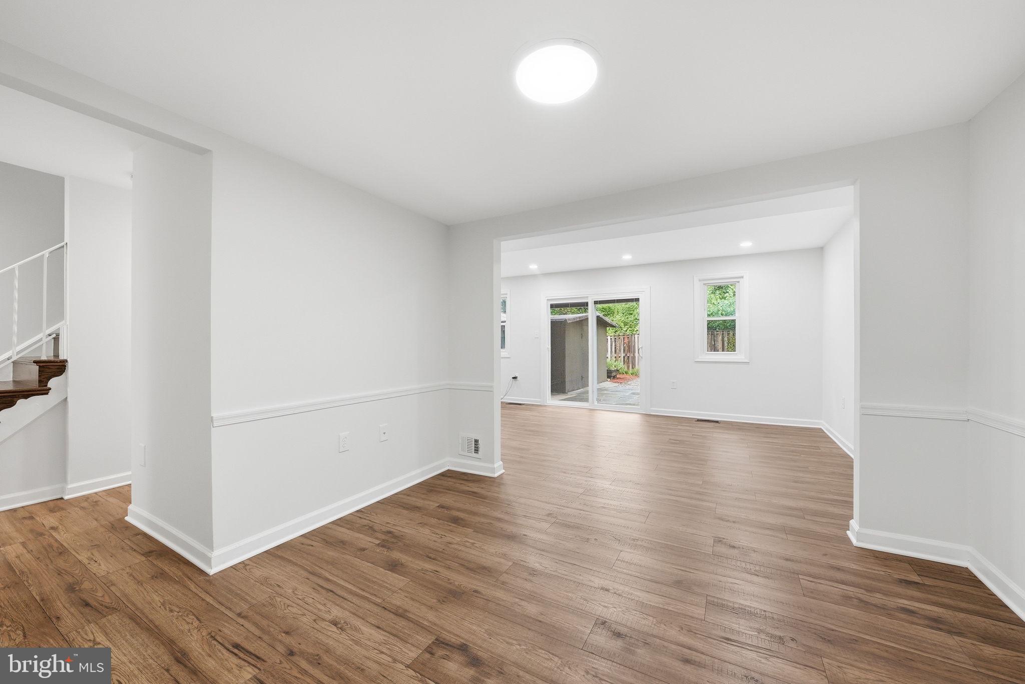 BURKE STATION SQUARE - Residential