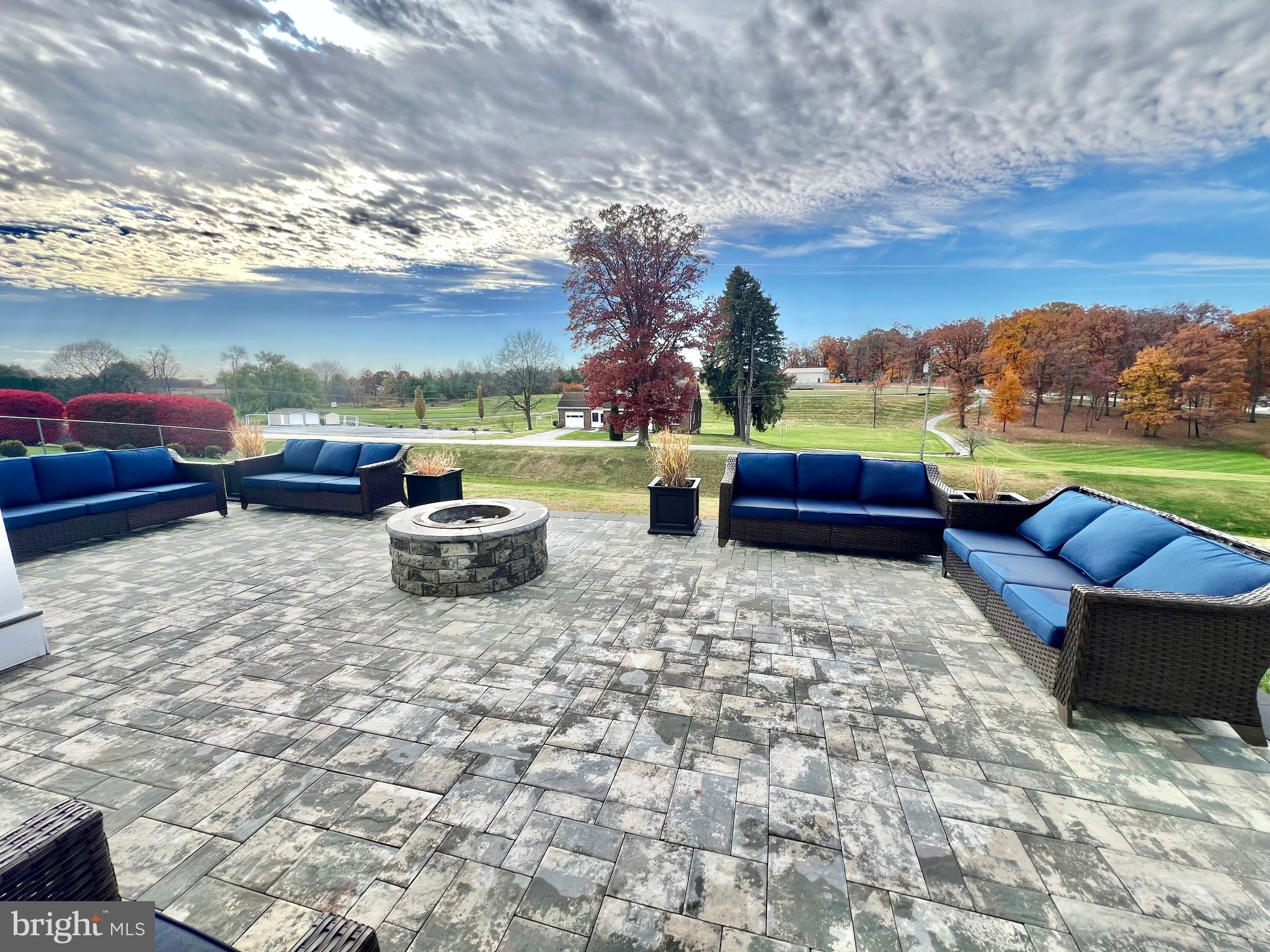 OAK SUMMIT - Residential