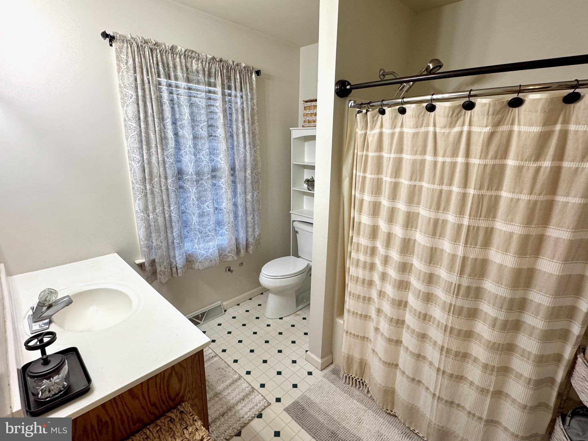 OAK SUMMIT - Residential