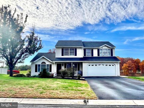 1830 OAKRIDGE COURT LEBANON PA 17046