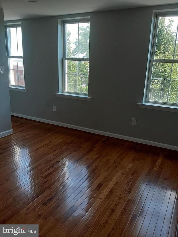 UNION SQUARE - Residential Lease