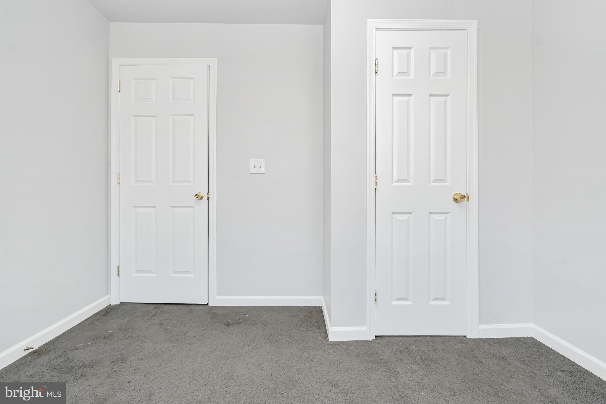 WASHINGTON VILLAGE - Residential