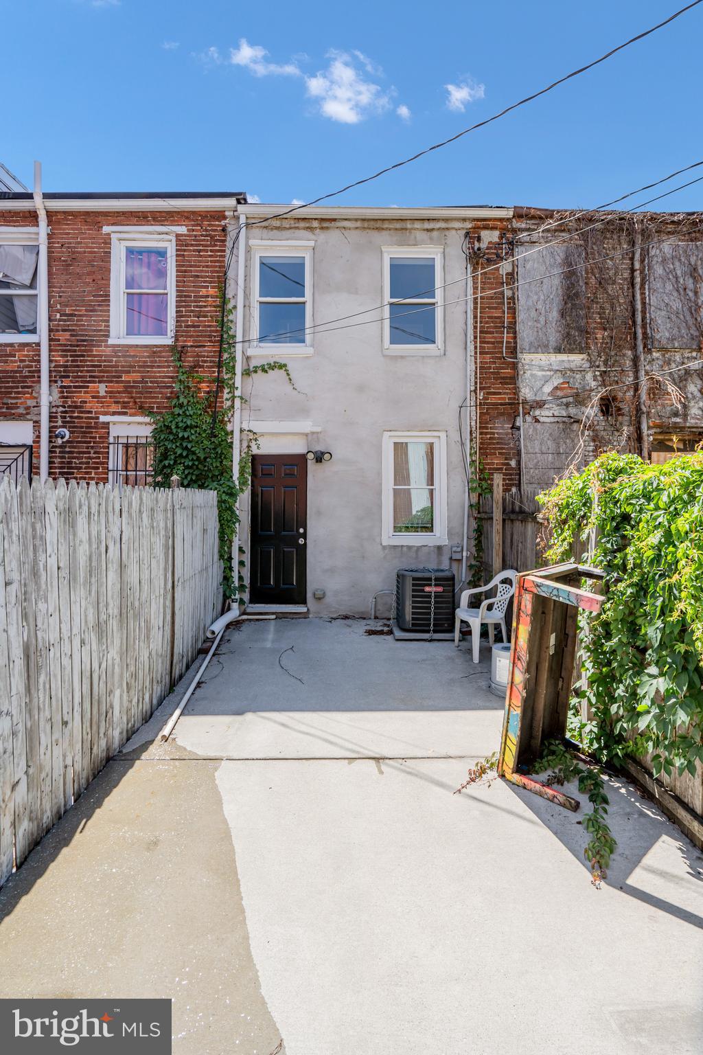 WASHINGTON VILLAGE - Residential