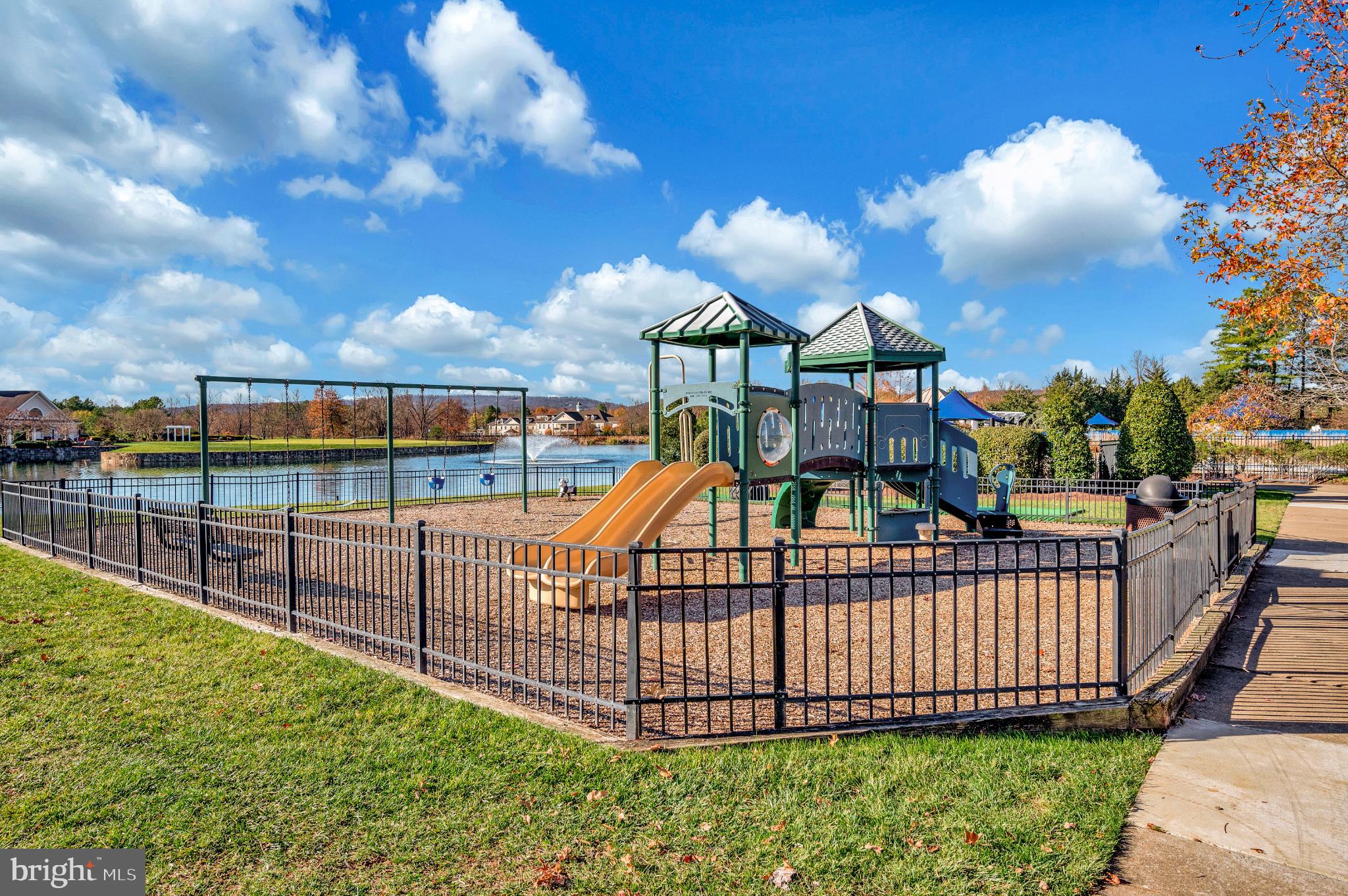 DOMINION VALLEY COUNTRY CLUB - Residential