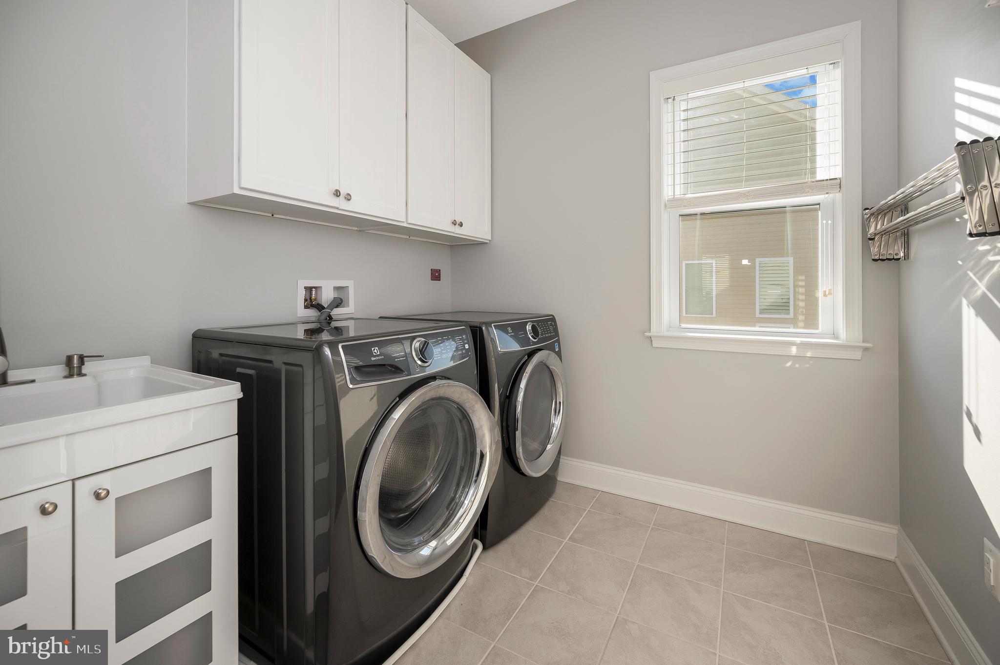 DOMINION VALLEY COUNTRY CLUB - Residential