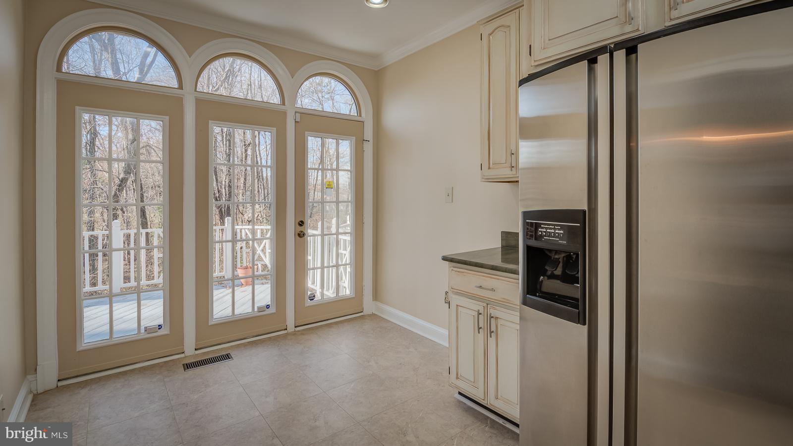 COURTHOUSE WOODS - Residential