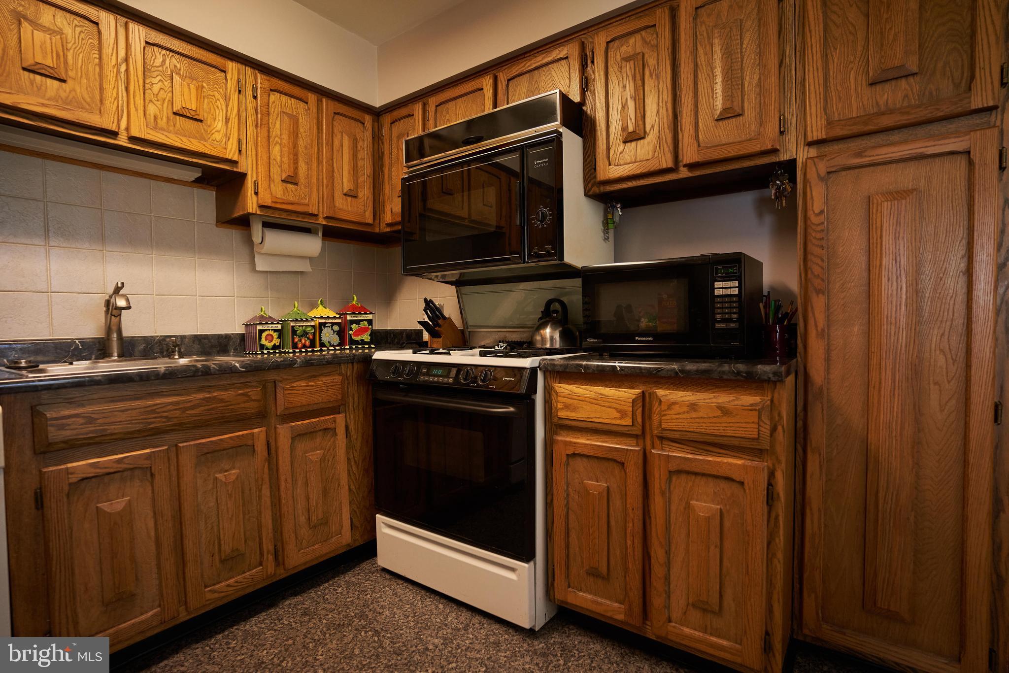 HUNTINGDON VALLEY - Residential