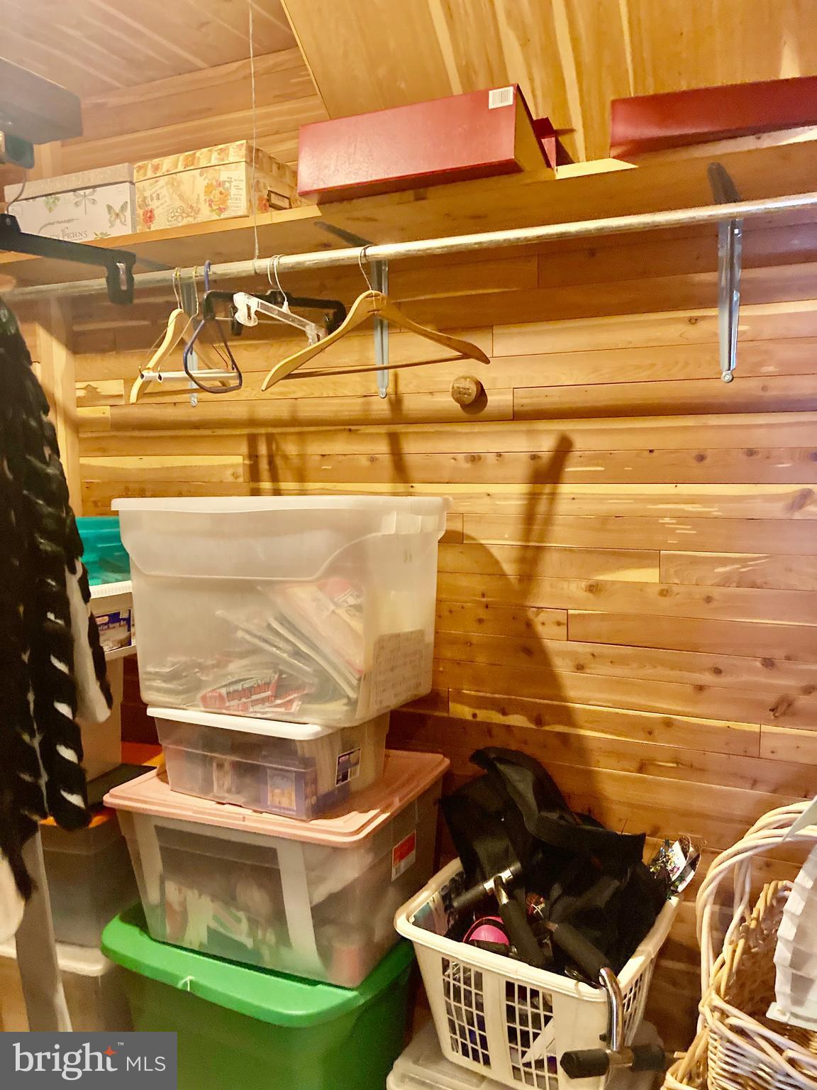 HUNTINGDON VALLEY - Residential