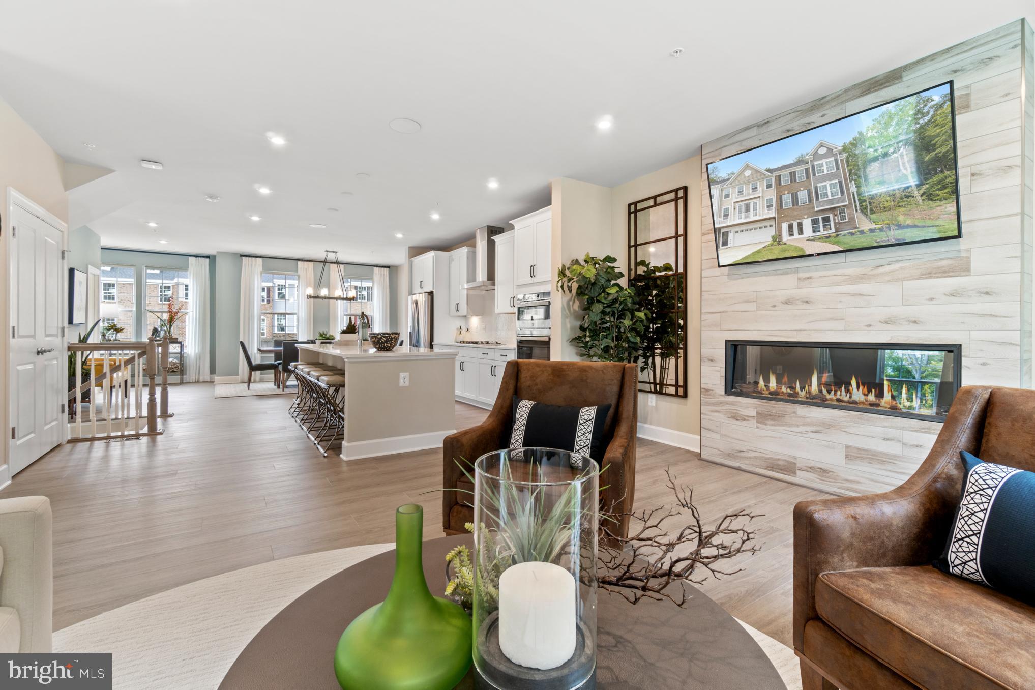 MARLBORO RIDGE - Residential