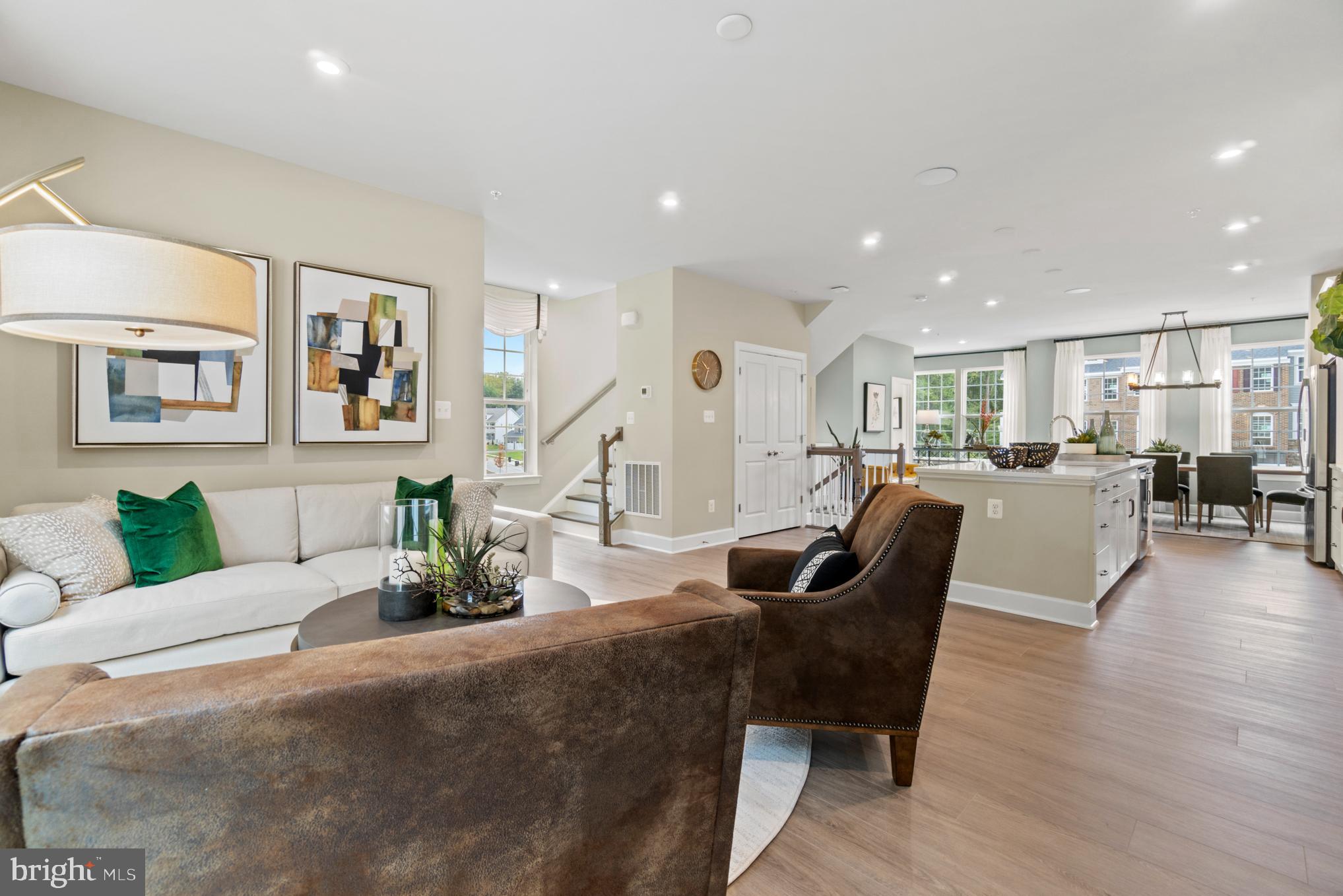 MARLBORO RIDGE - Residential