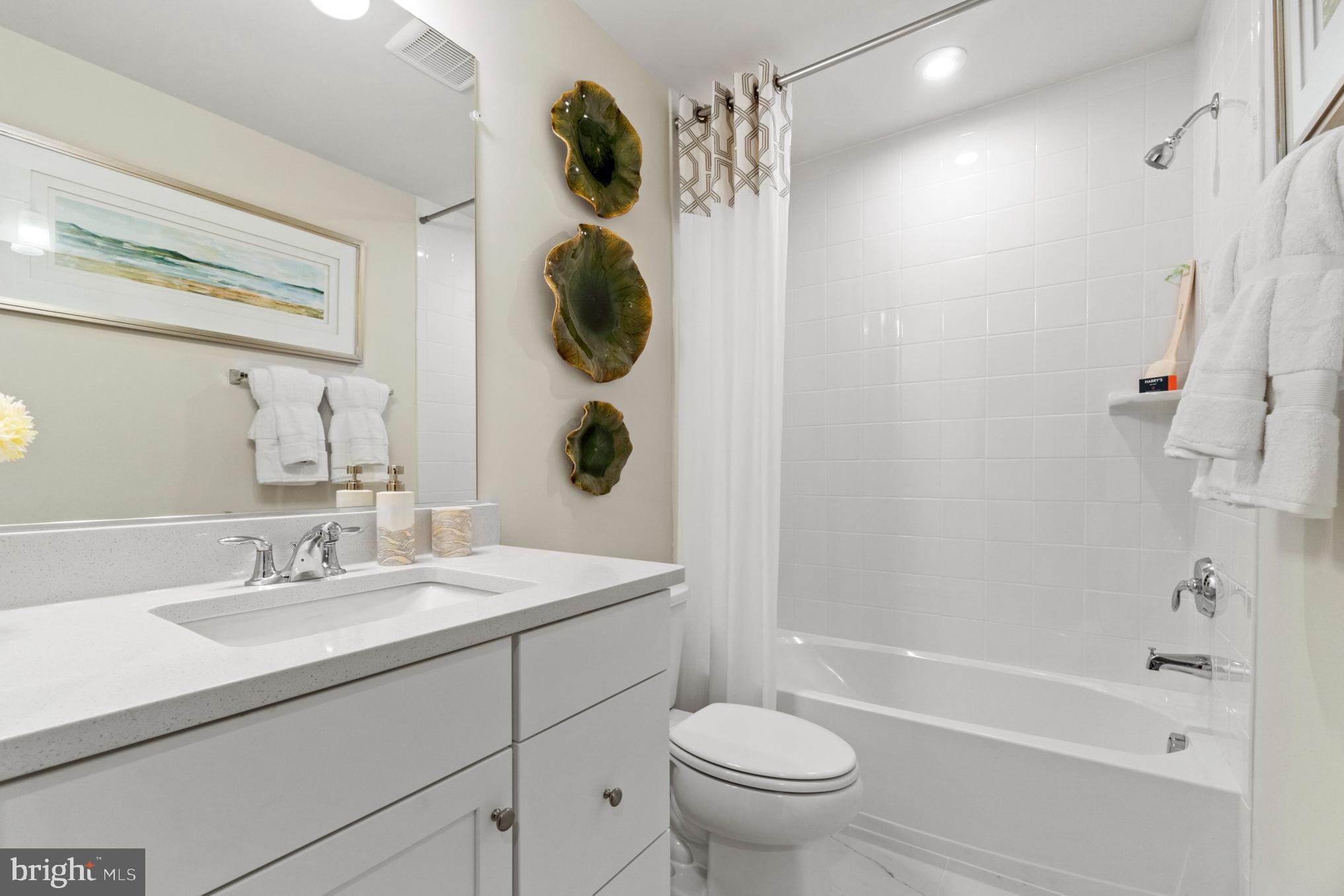 MARLBORO RIDGE - Residential