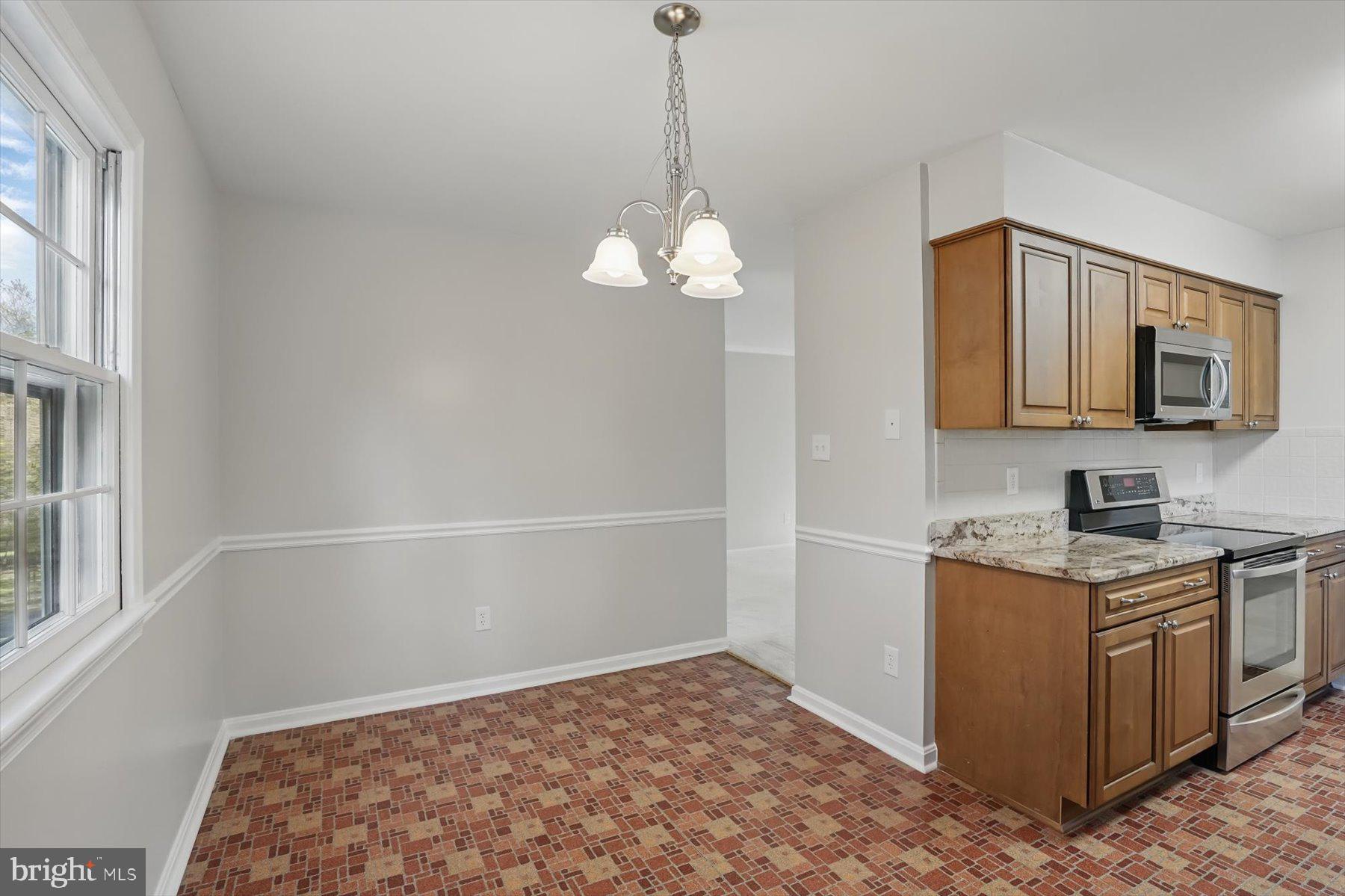 WOODBRIDGE - Residential