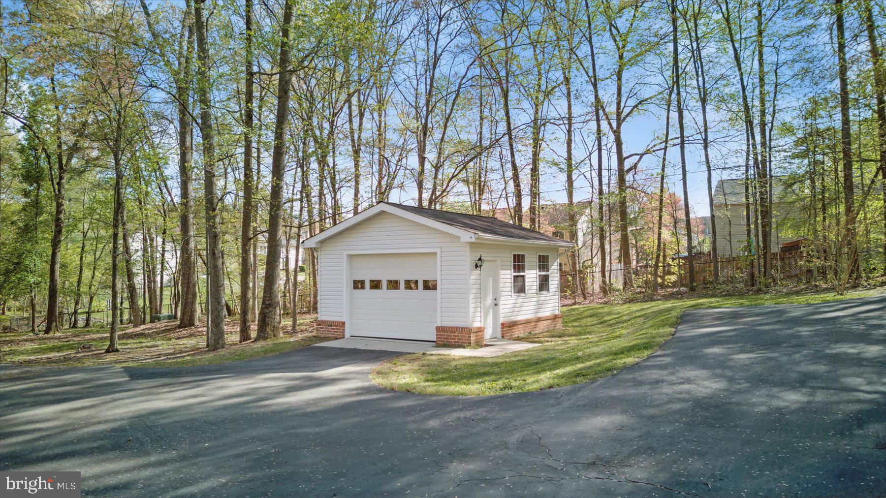 WOODBRIDGE - Residential