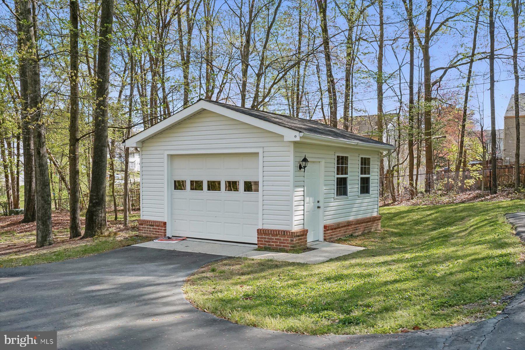 WOODBRIDGE - Residential