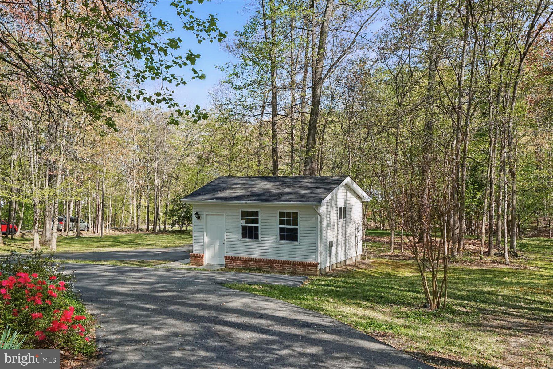 WOODBRIDGE - Residential