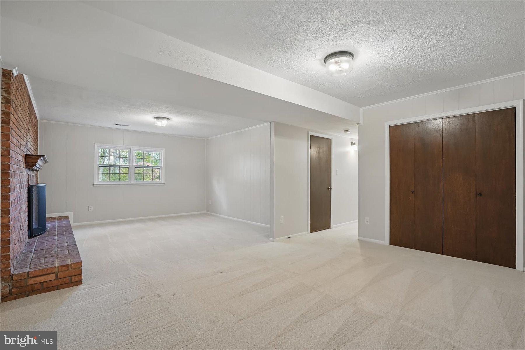 WOODBRIDGE - Residential