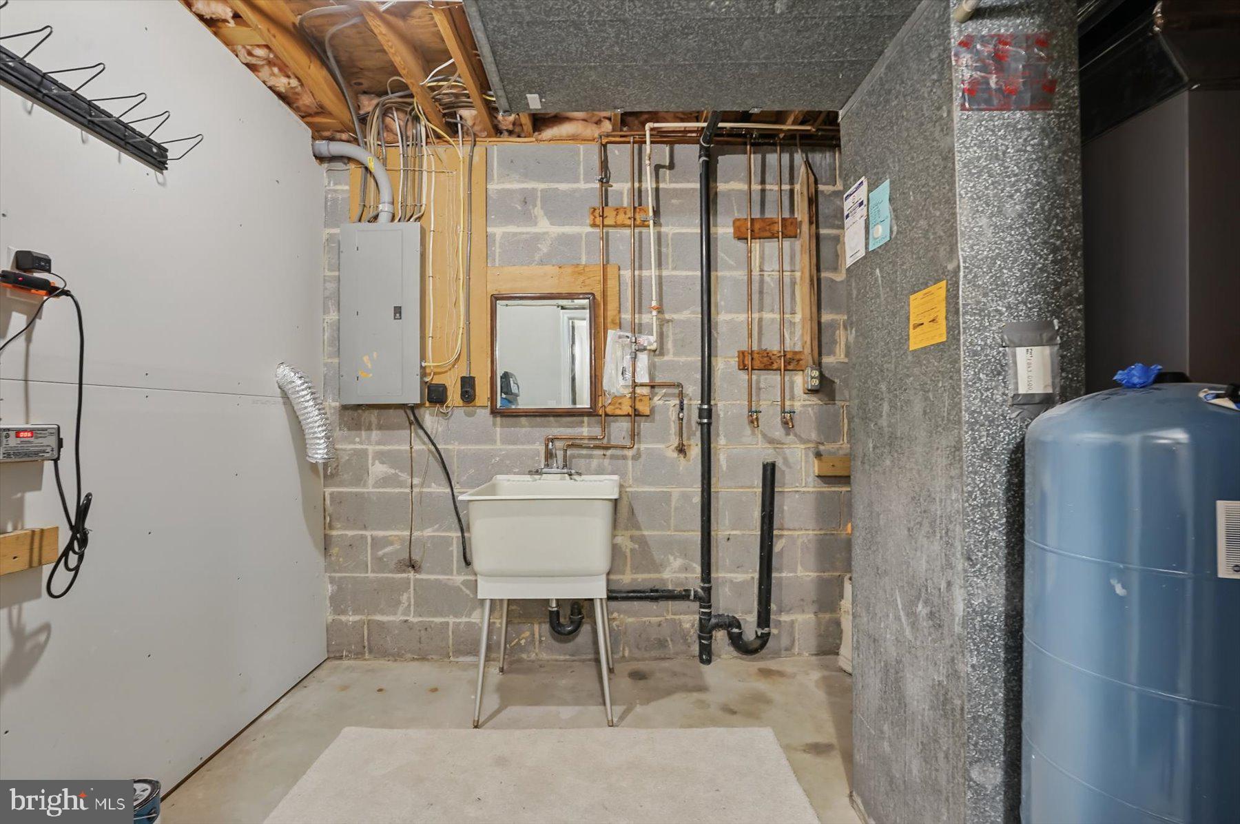 WOODBRIDGE - Residential