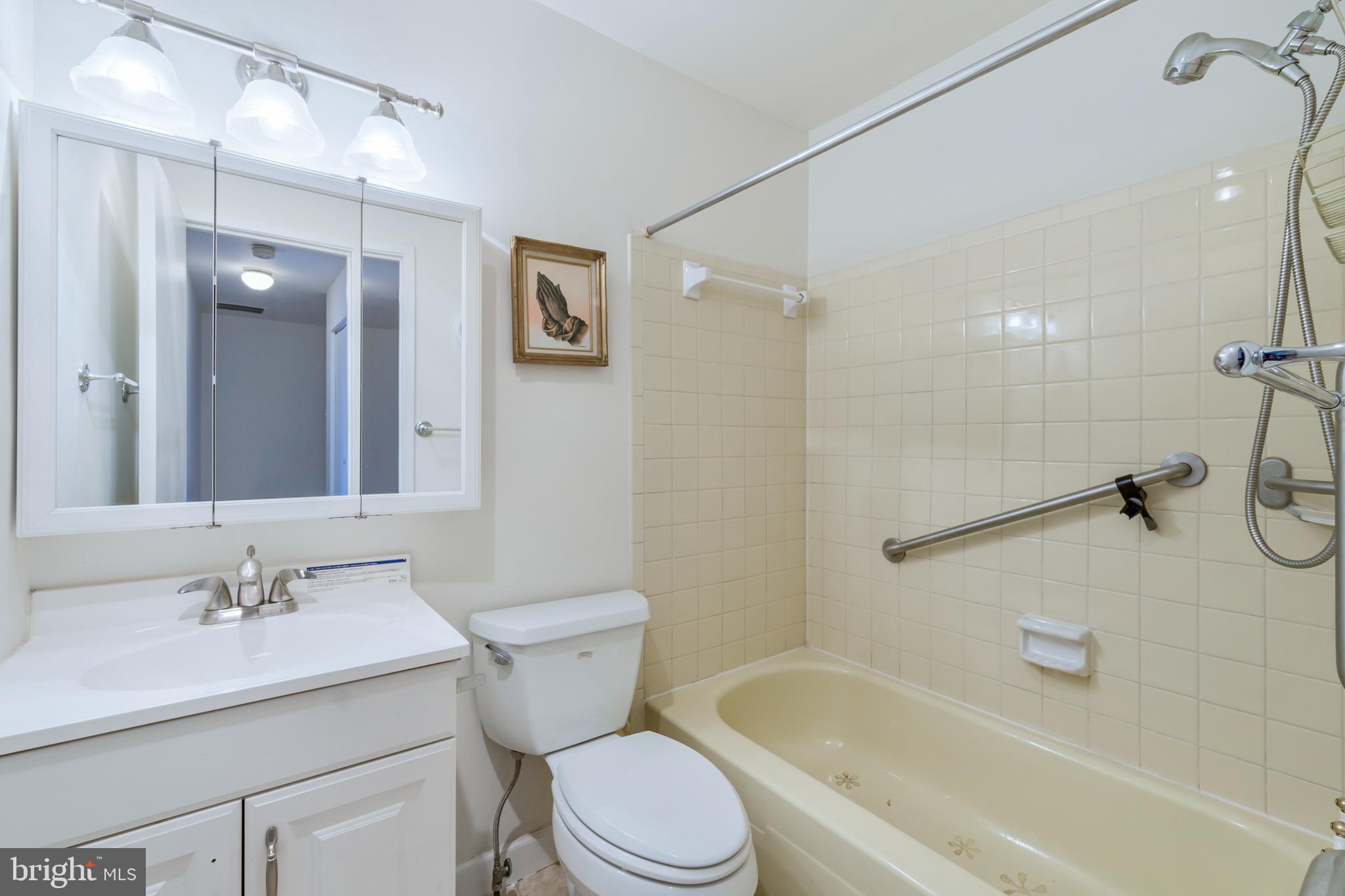 PRINCE PLACE 1 - Residential