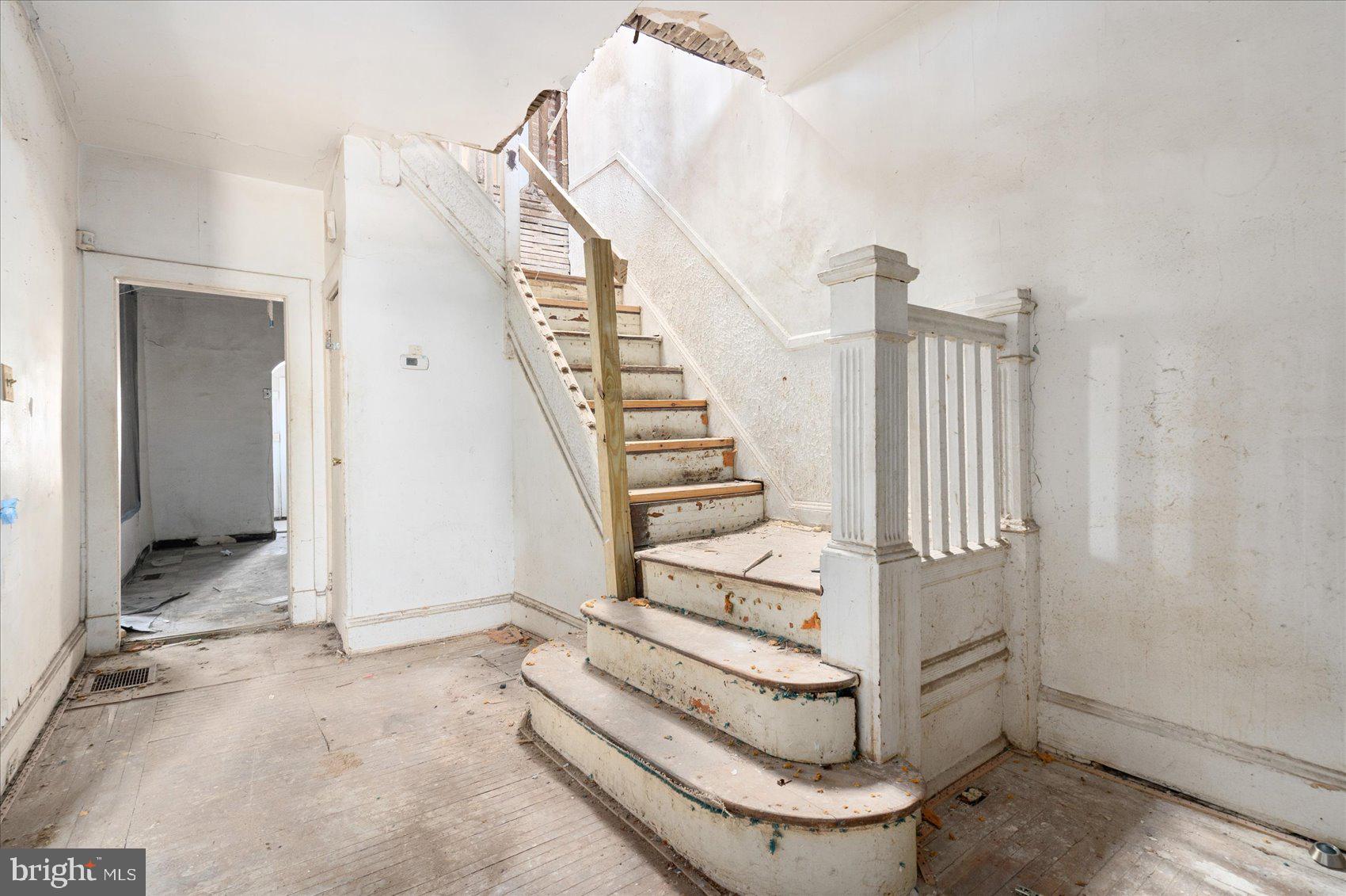 ASHLAND MEWS - Residential