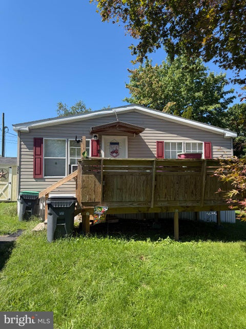 Mobile Home For Sale - 33 Frieden Manor<br/> SCHUYLKILL HAVEN, PA 17972