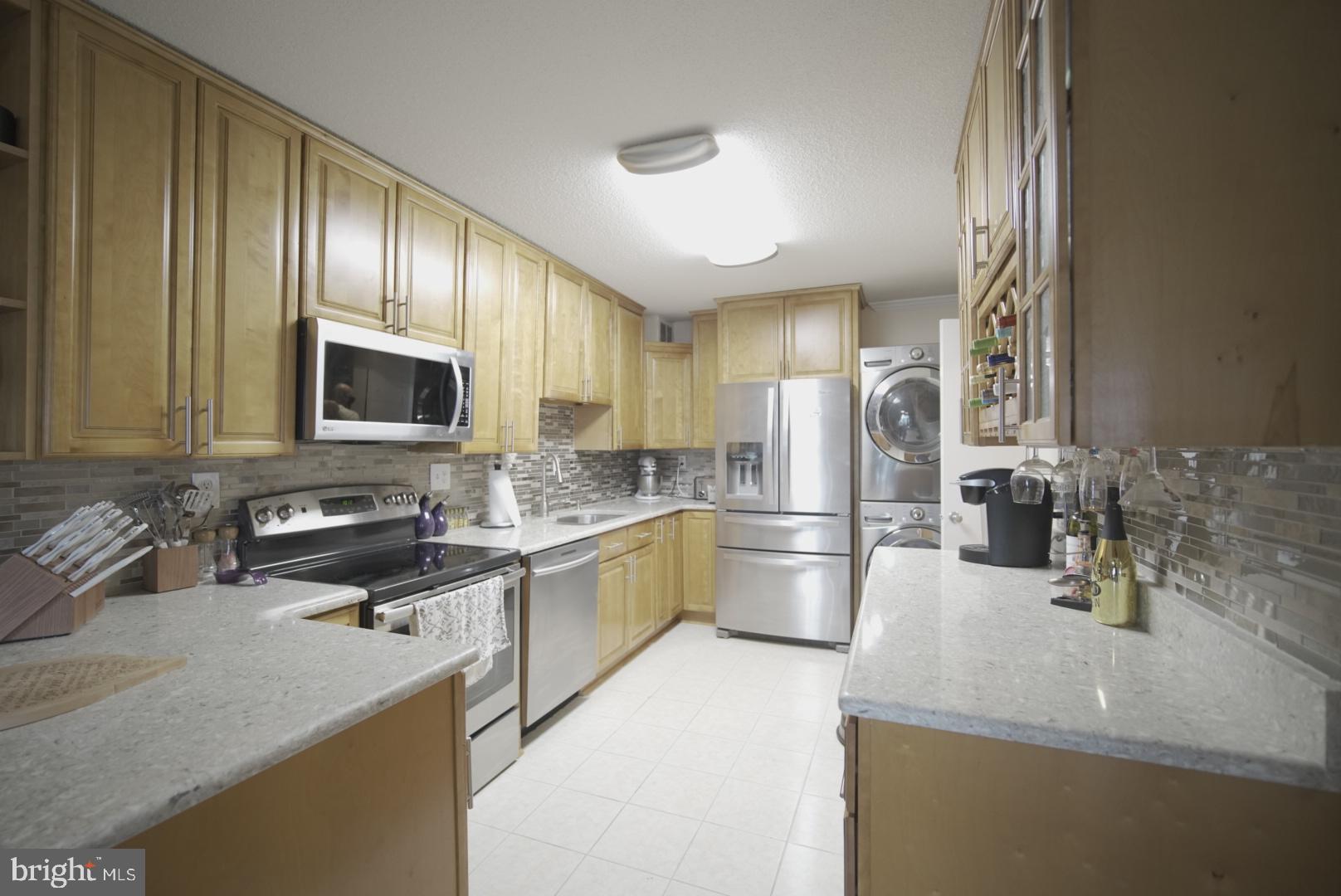 WATERGATE AT LANDMARK - Residential Lease