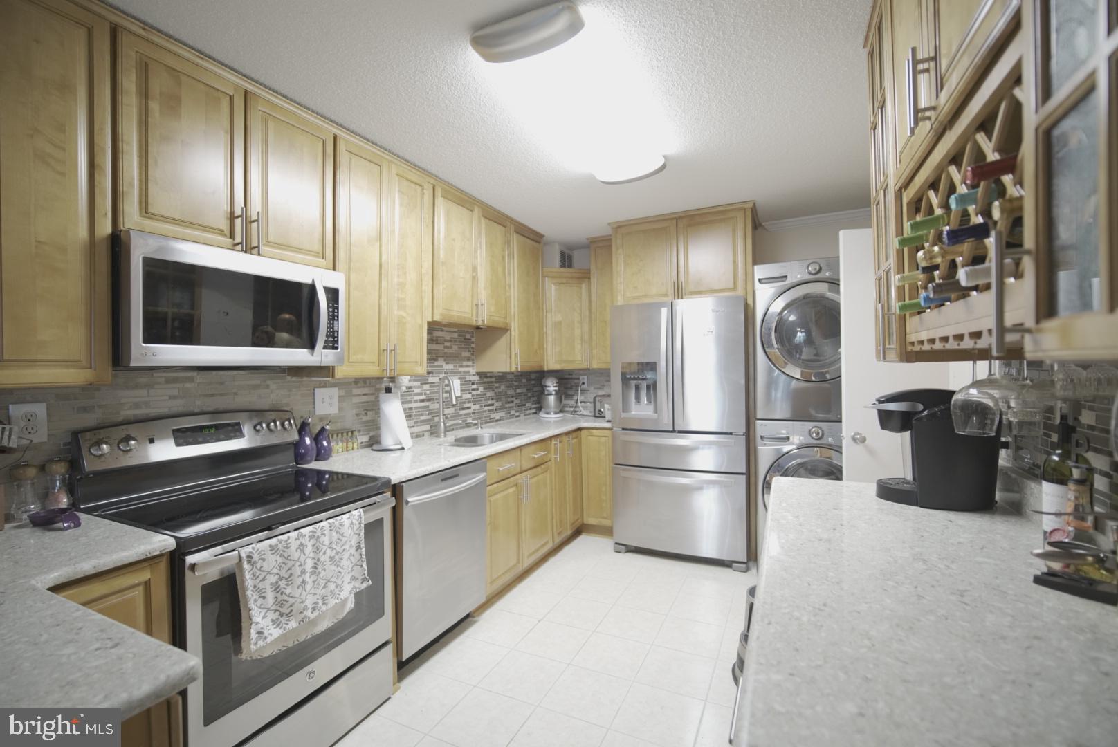 WATERGATE AT LANDMARK - Residential Lease