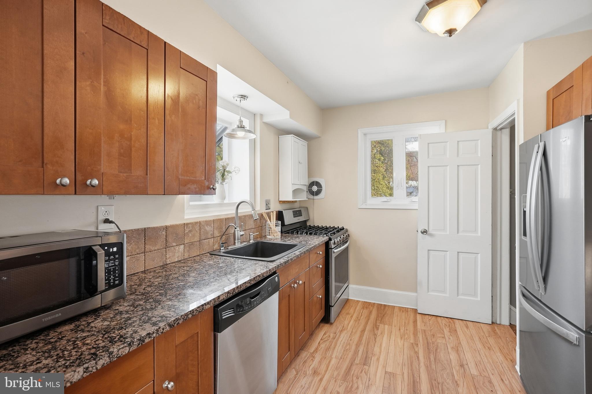 OXON HILL - Residential