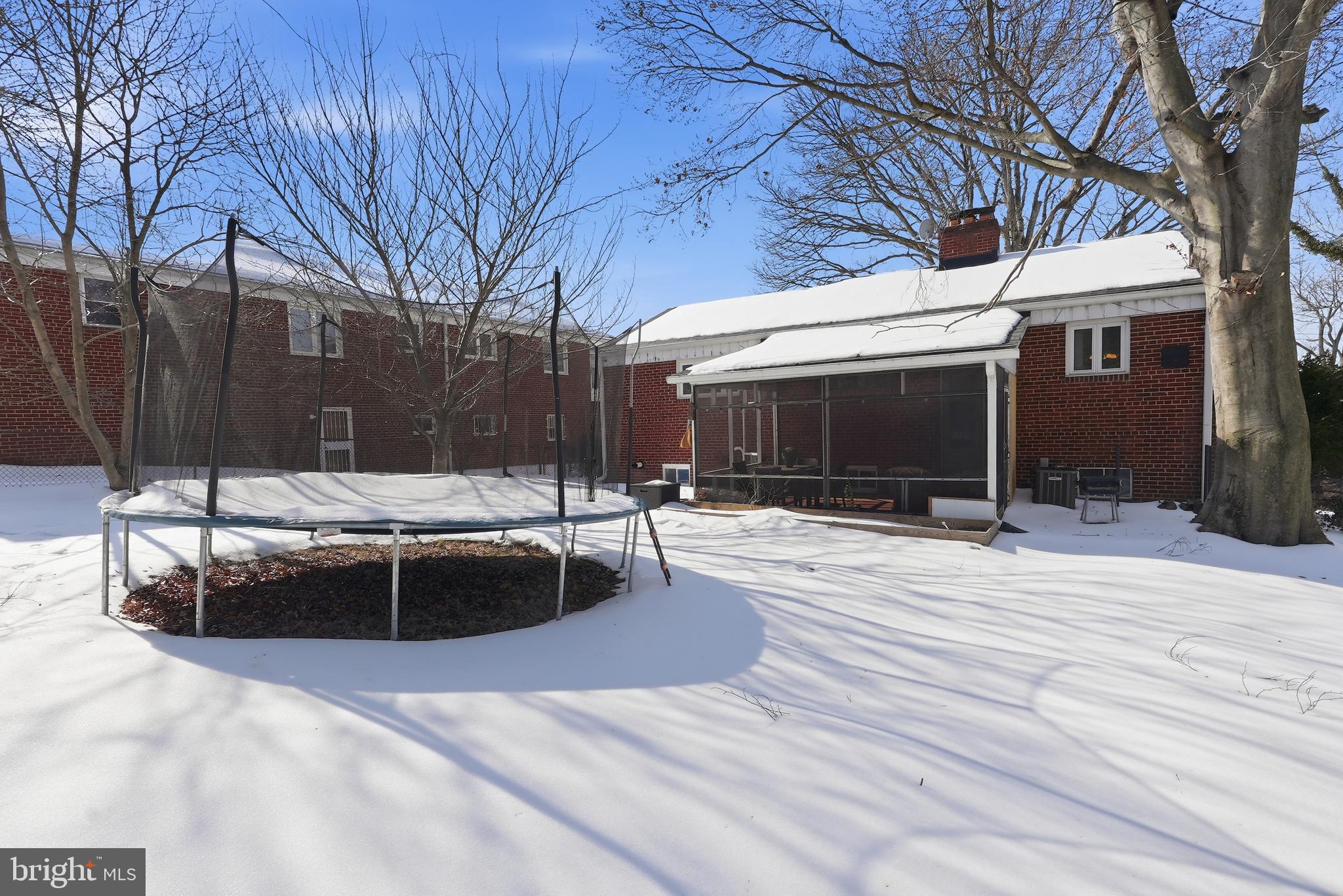 OXON HILL - Residential