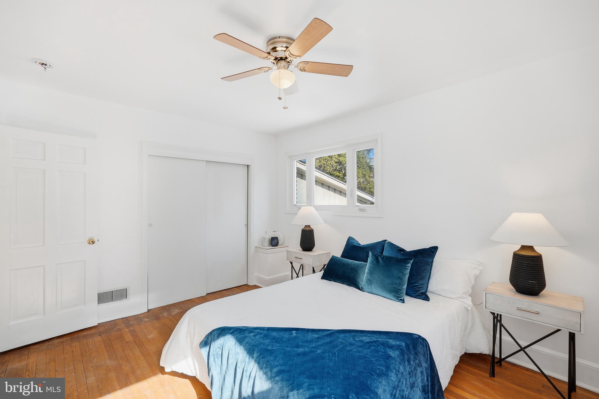 OXON HILL - Residential