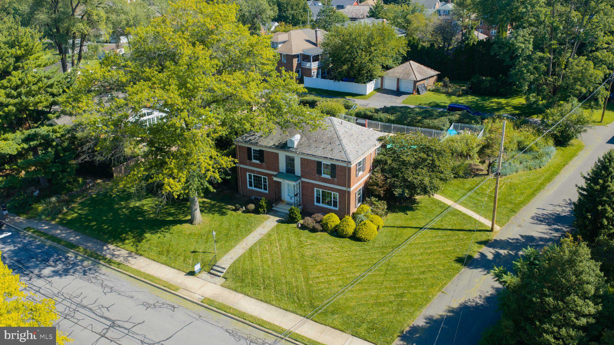 19 W KING STREET