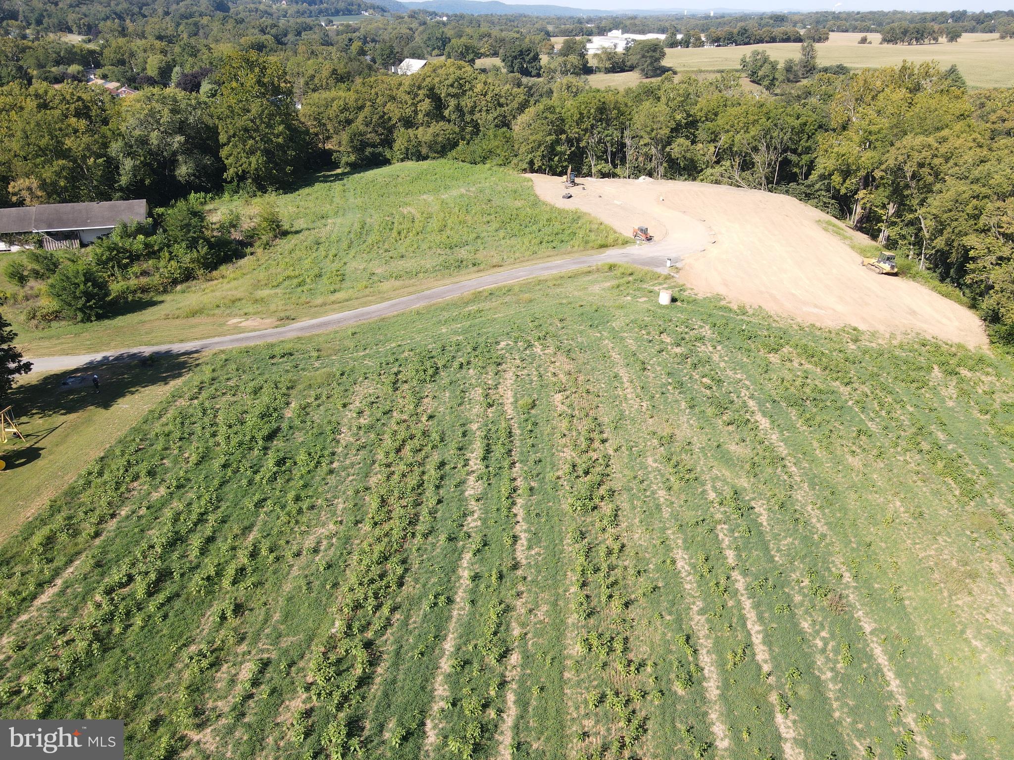 WEST HEMPFIELD - Land