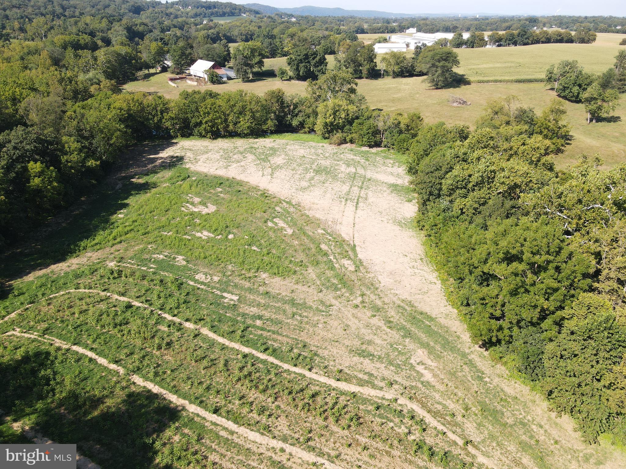 WEST HEMPFIELD - Land