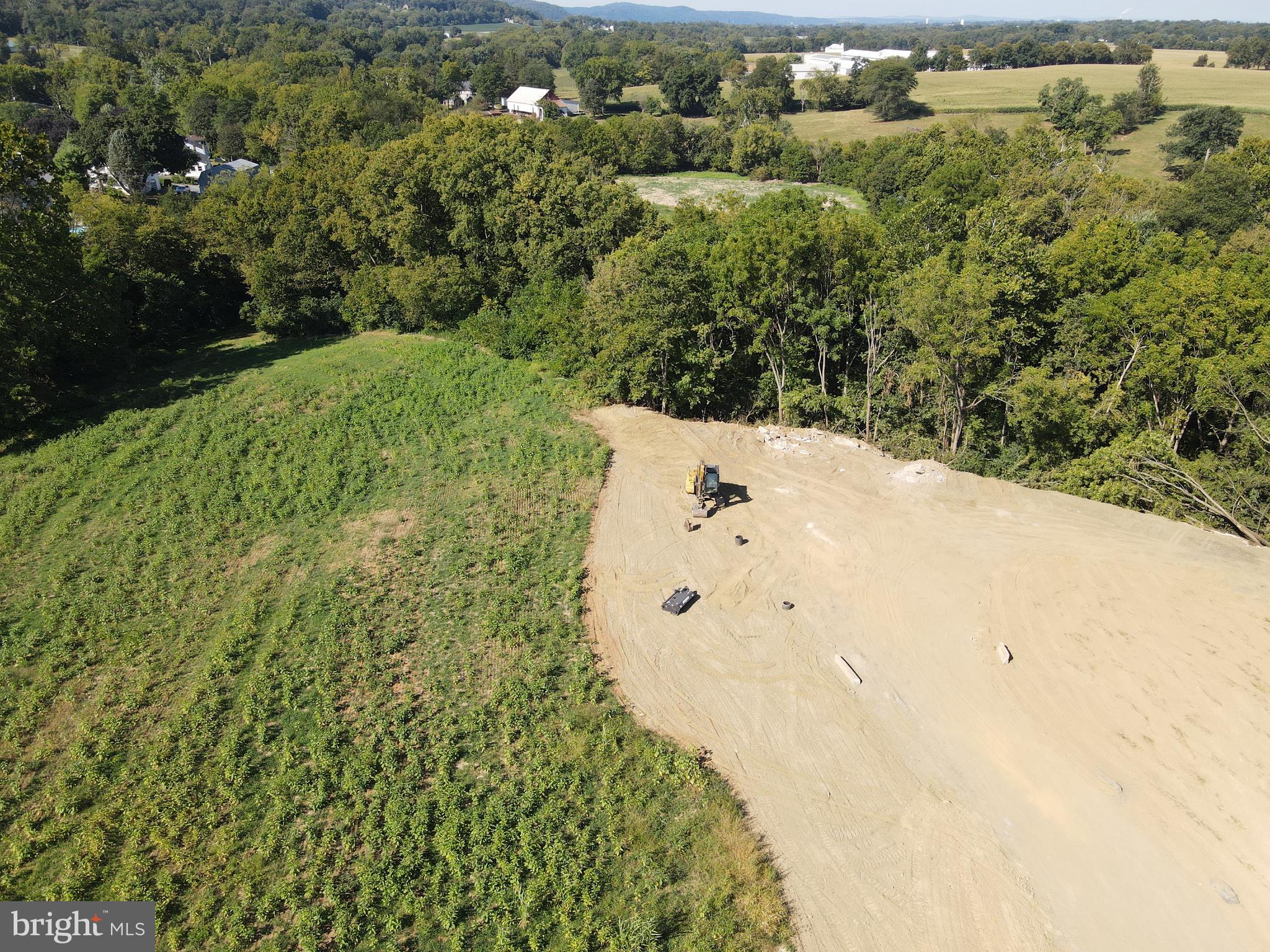 WEST HEMPFIELD - Land