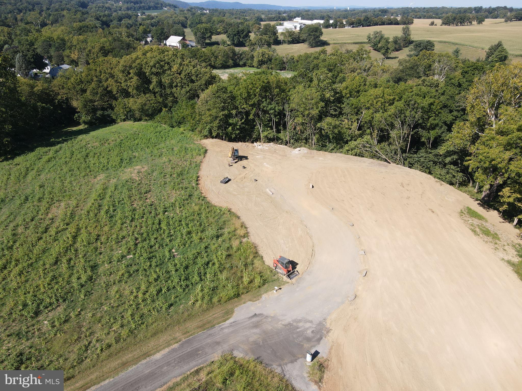 WEST HEMPFIELD - Land
