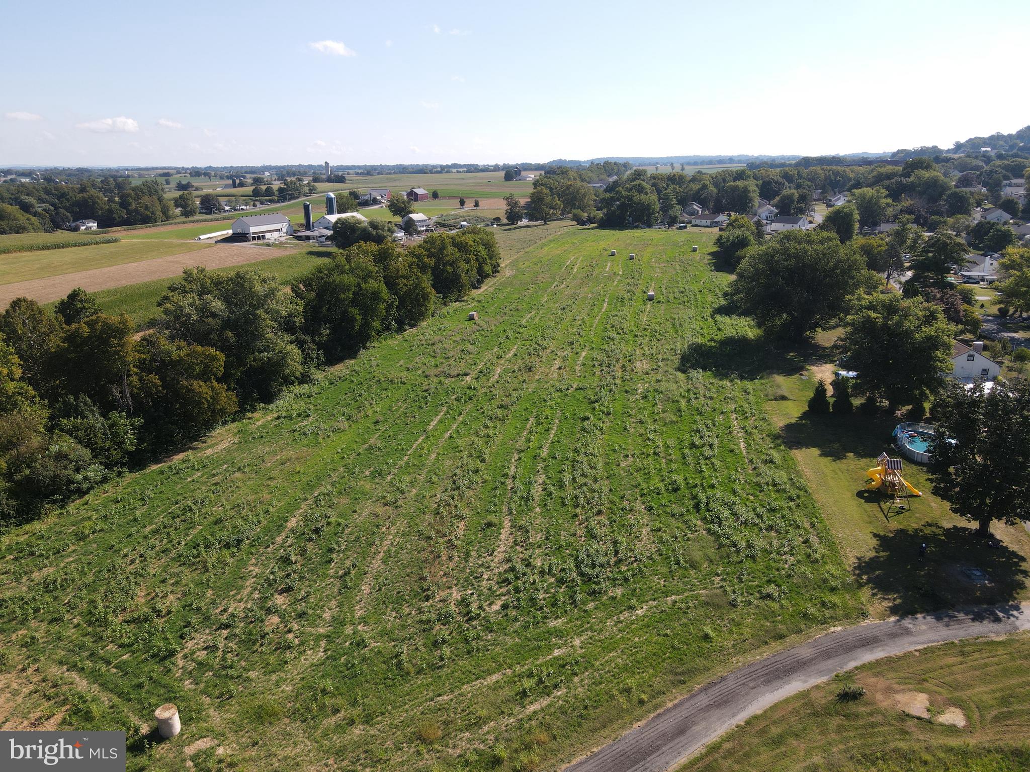 WEST HEMPFIELD - Land