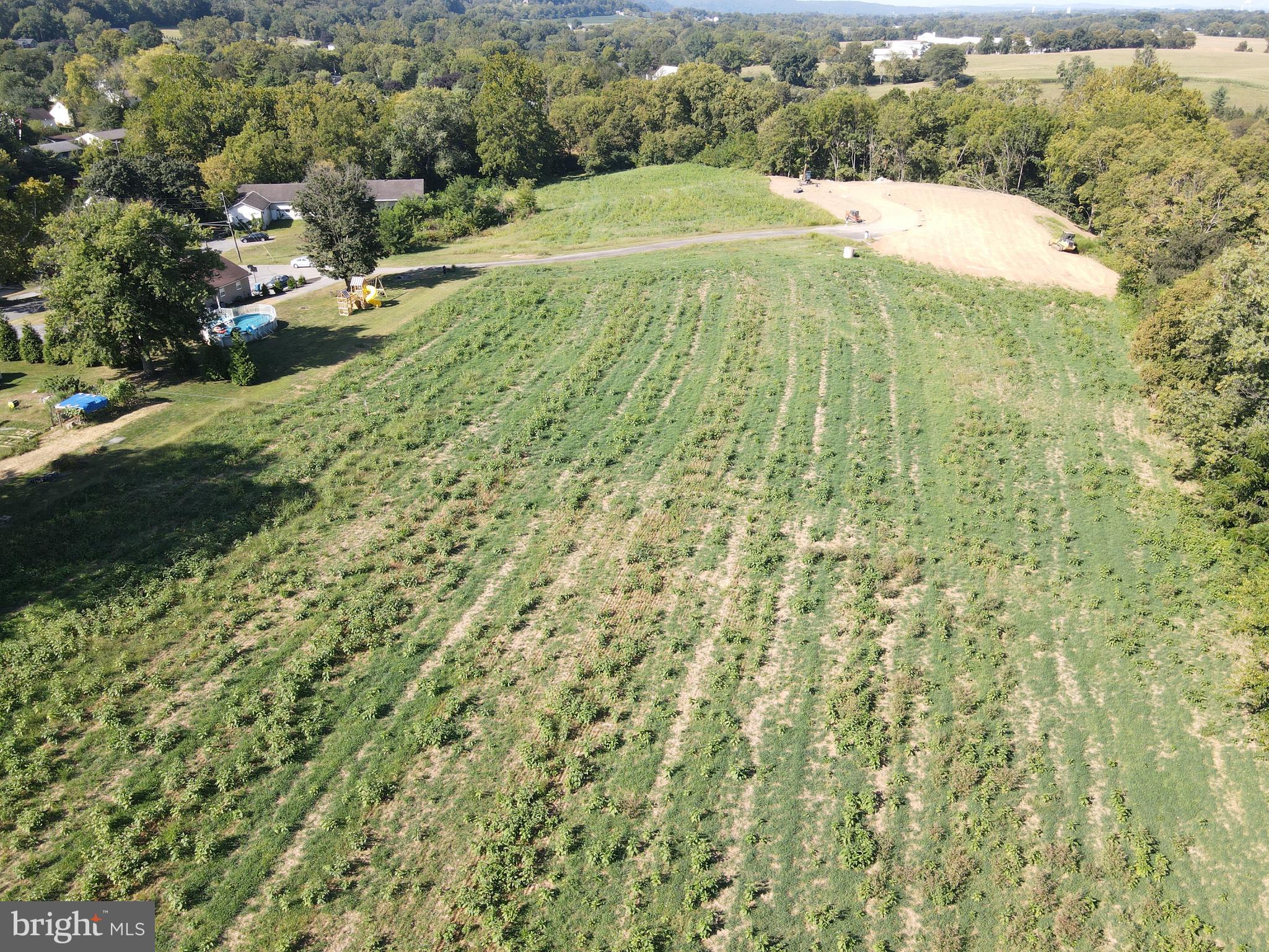 WEST HEMPFIELD - Land