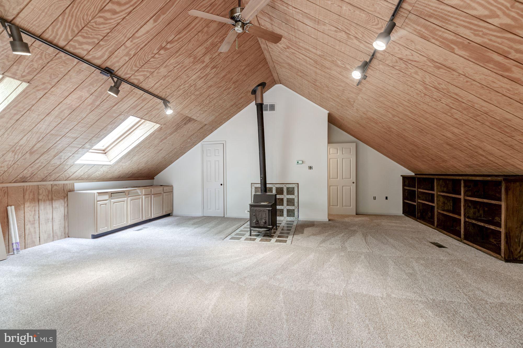 SUMMERWIND - Residential