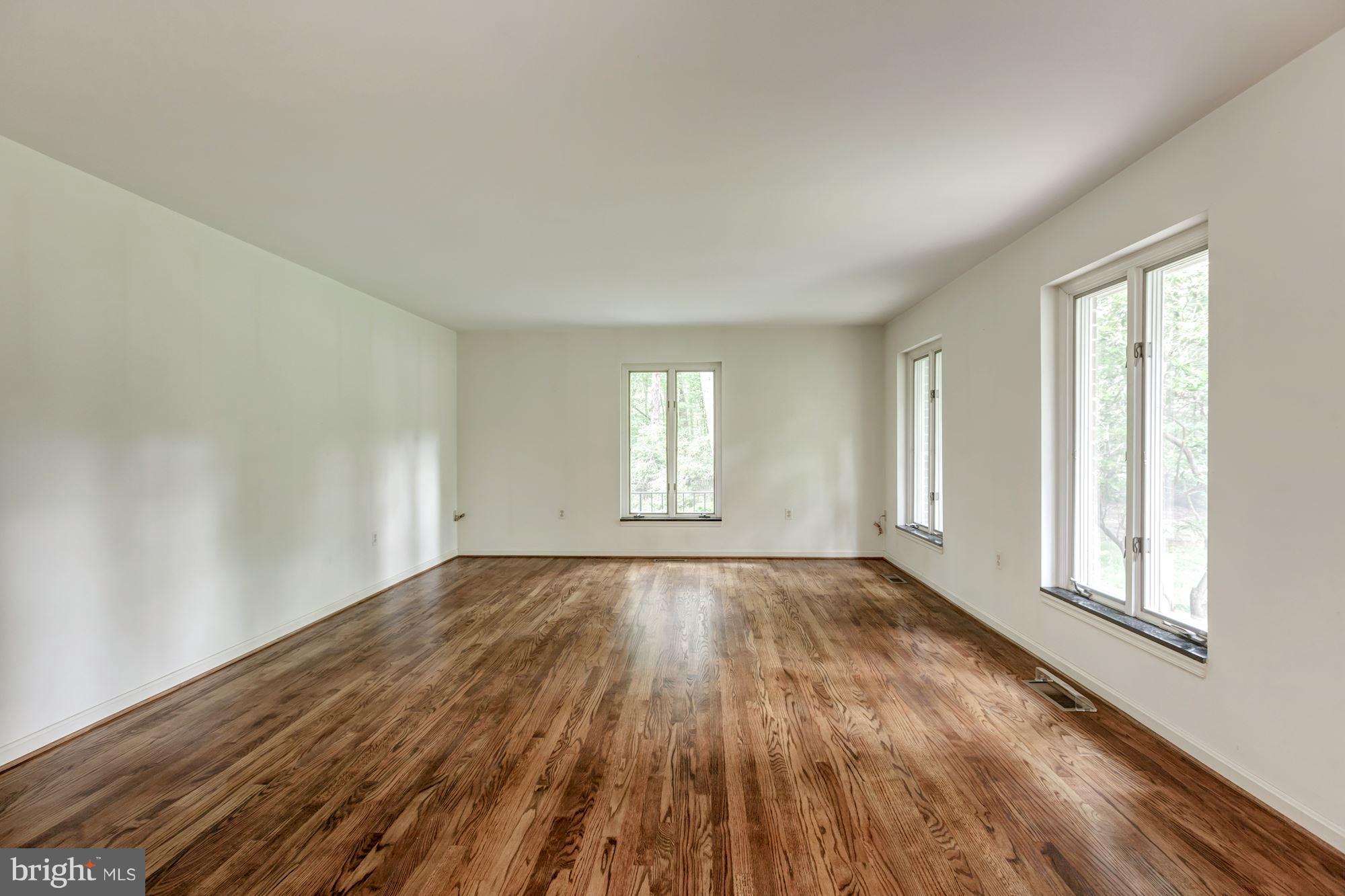 SUMMERWIND - Residential