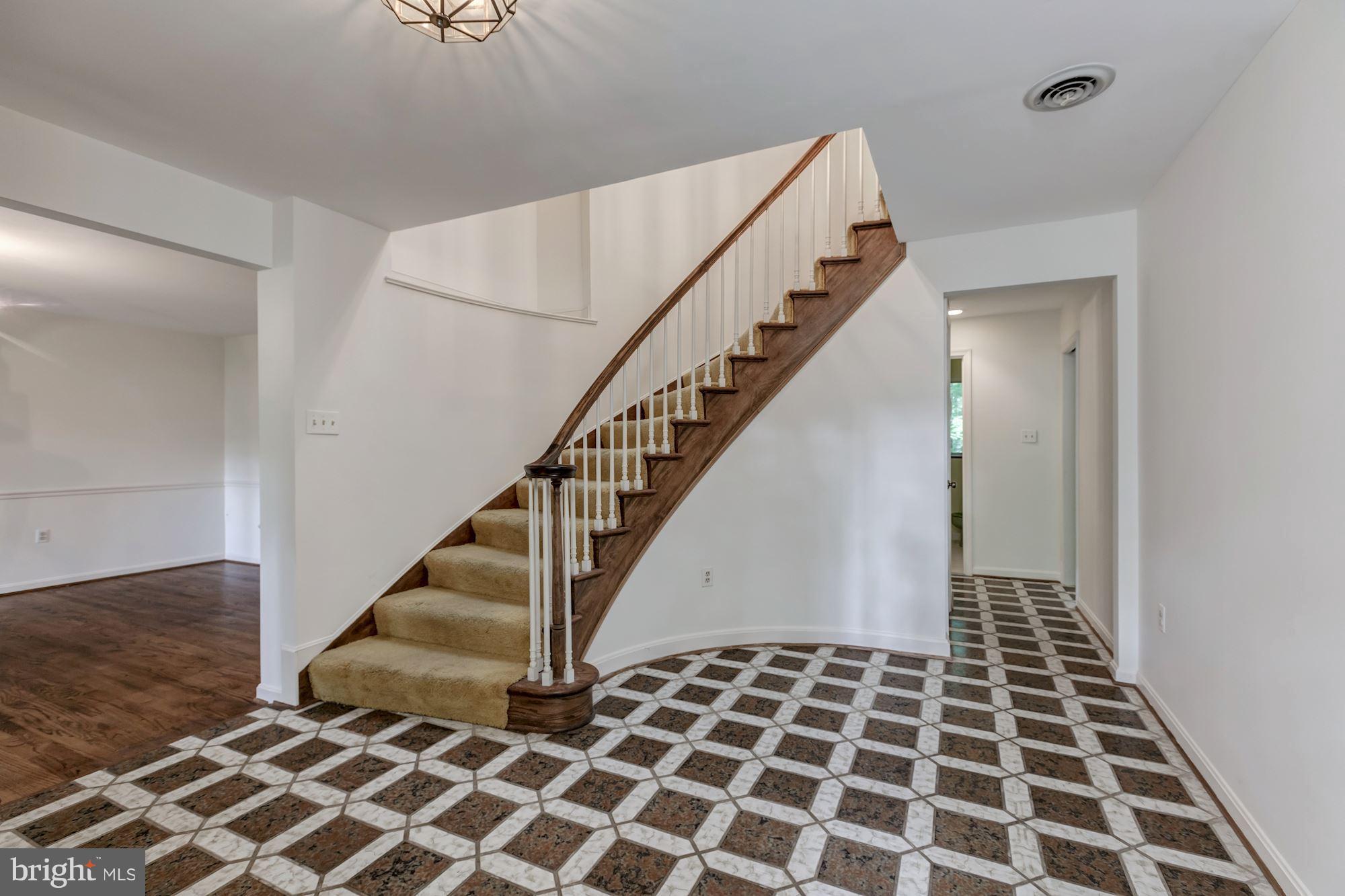 SUMMERWIND - Residential