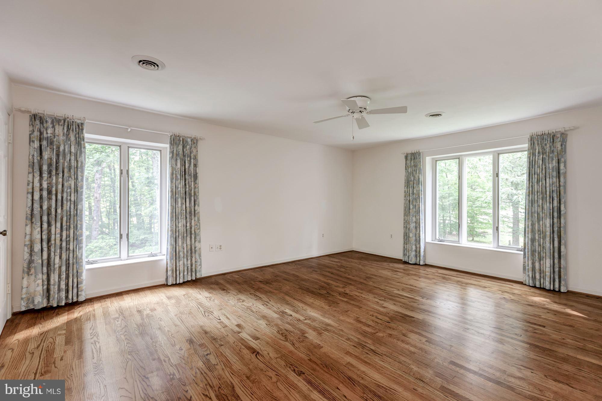 SUMMERWIND - Residential