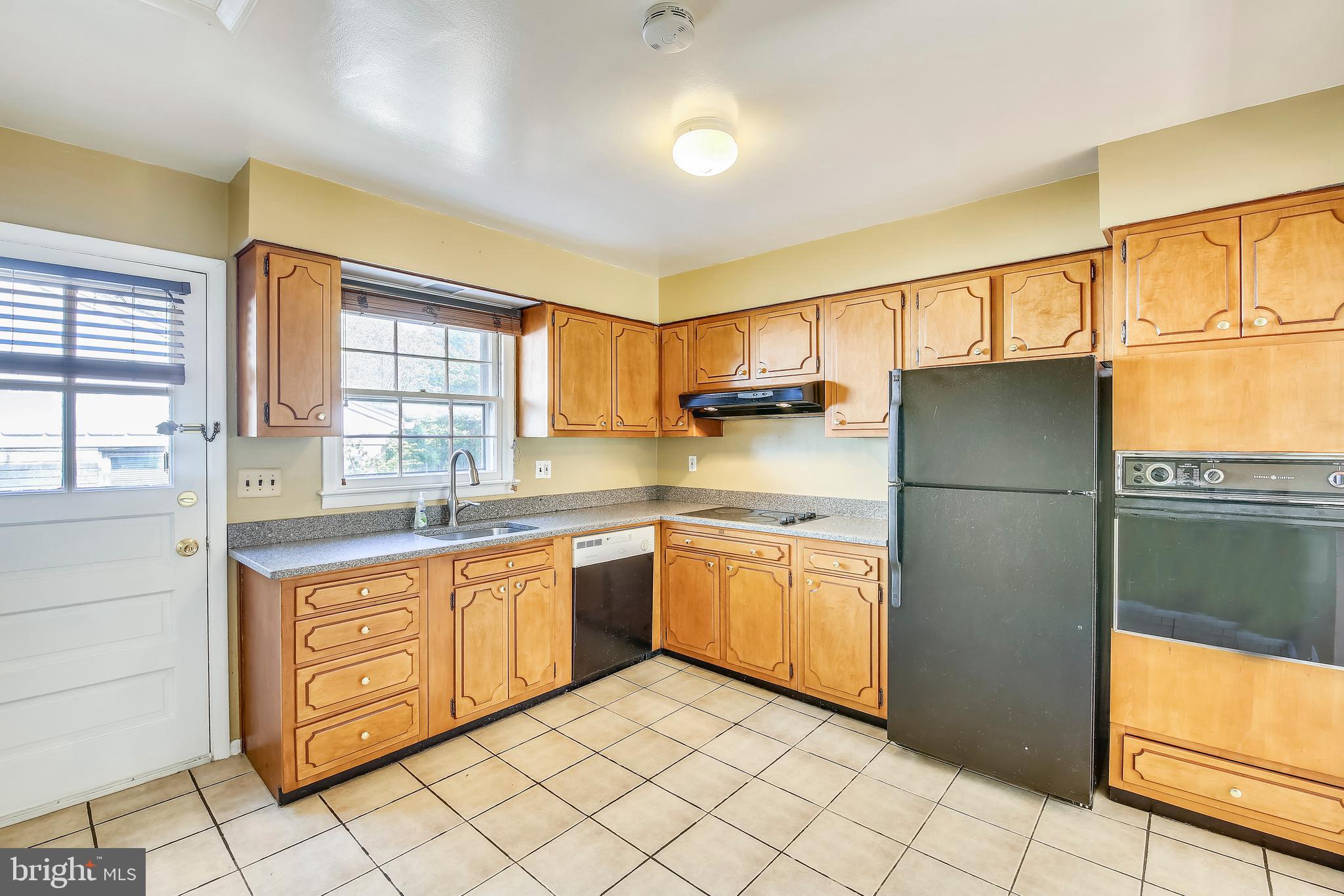 PT WHEATON OUT - Residential Lease