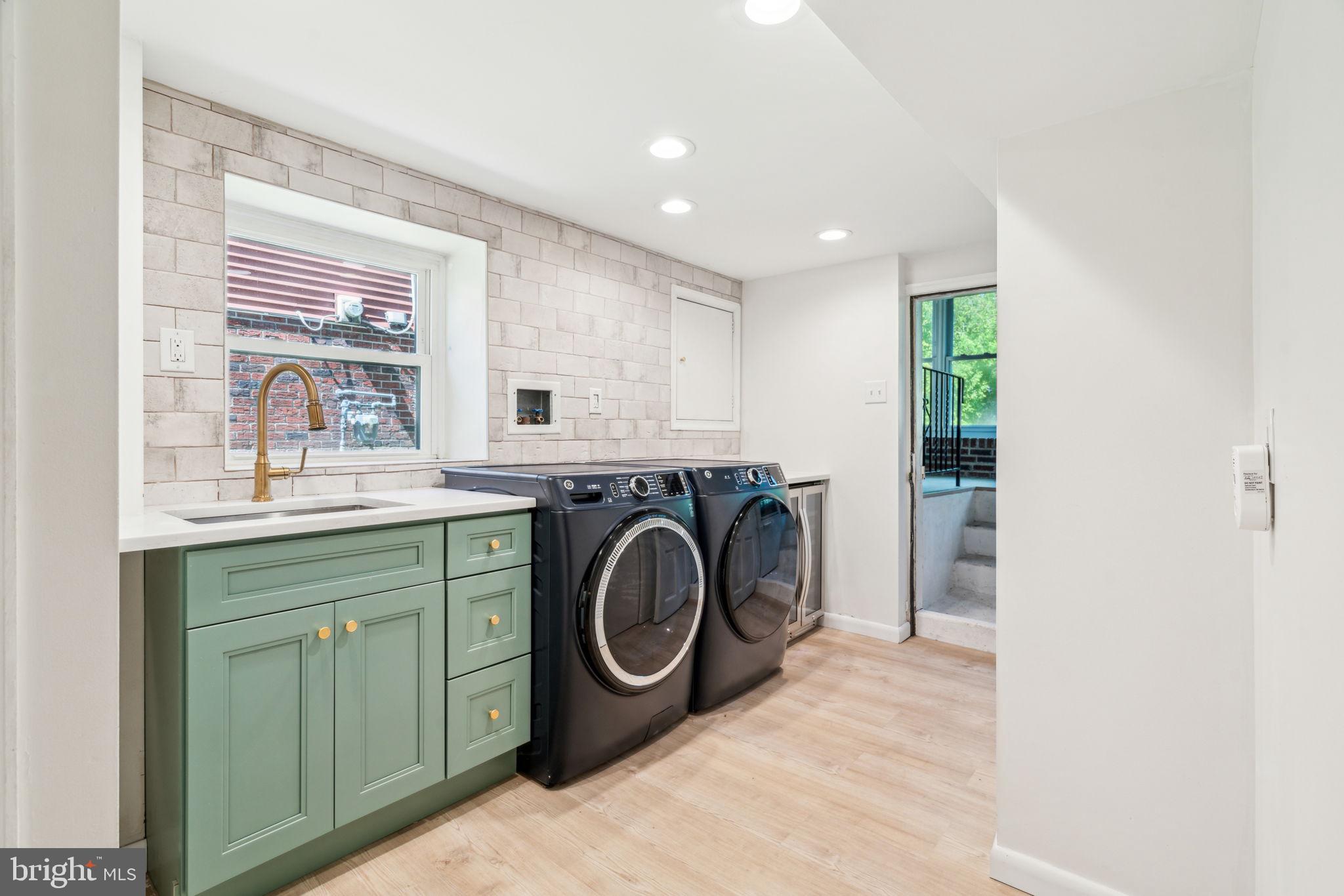 WESTGATE HILLS - Residential