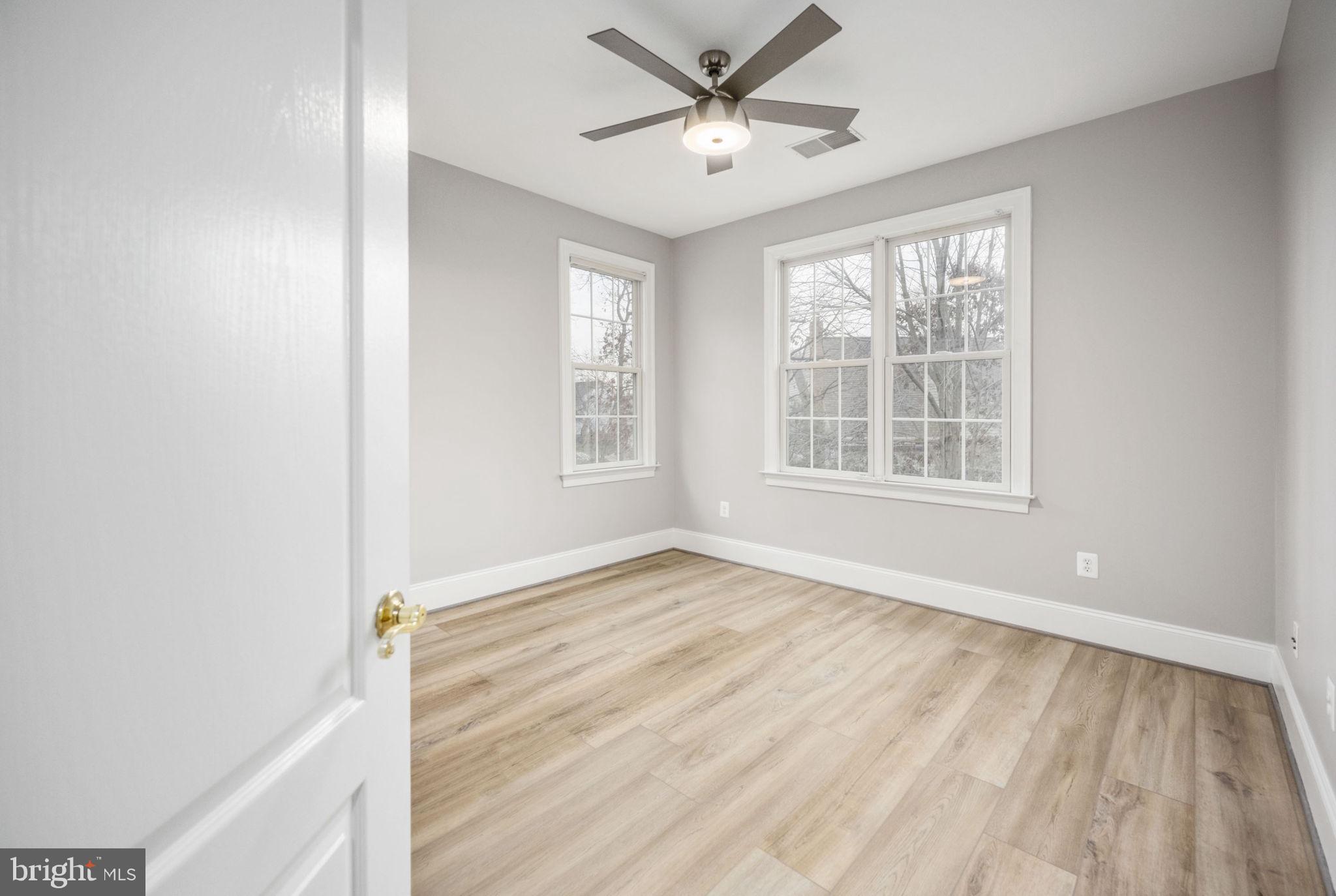 TYSONS TRACE - Residential