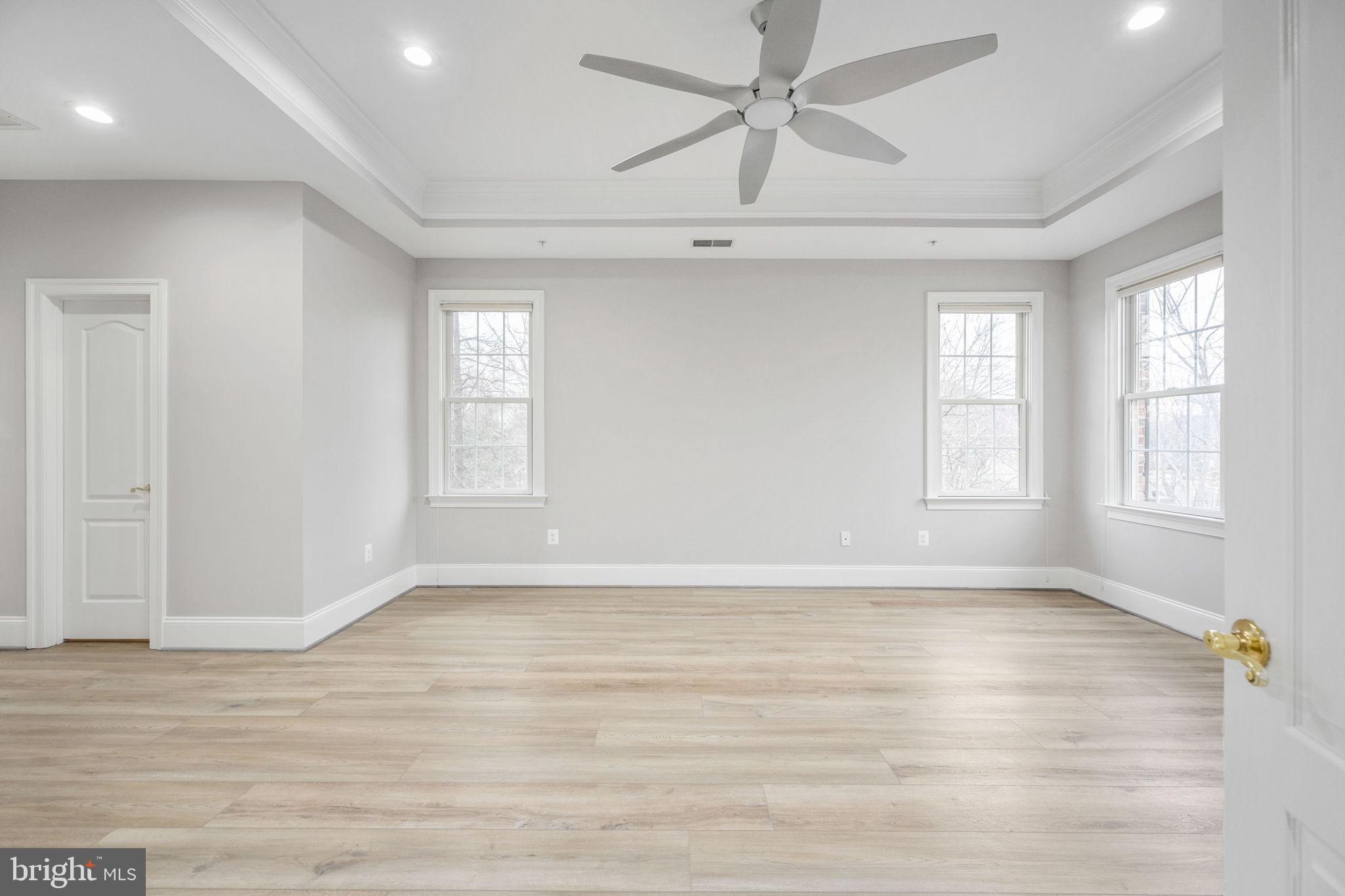 TYSONS TRACE - Residential