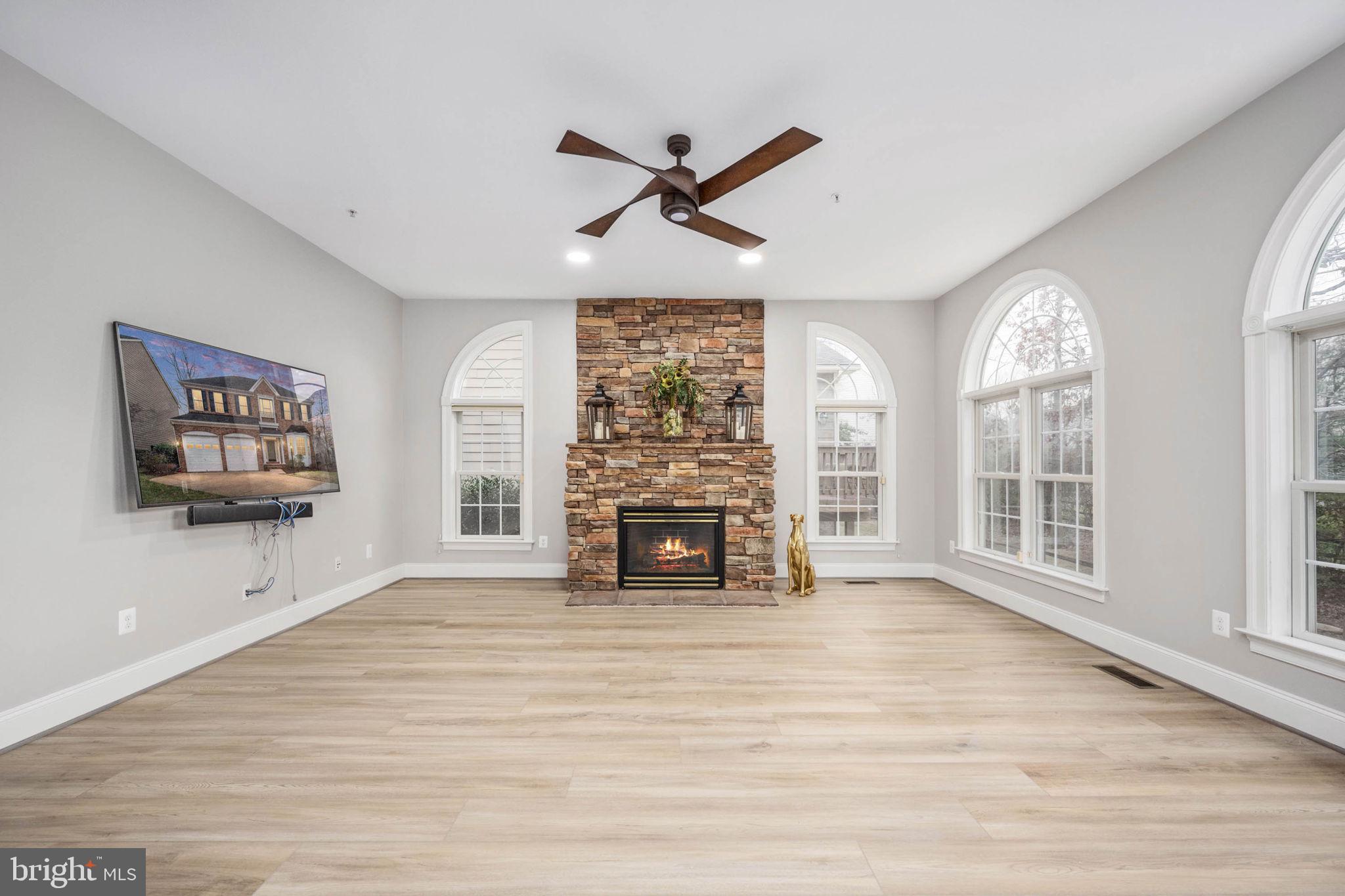 TYSONS TRACE - Residential