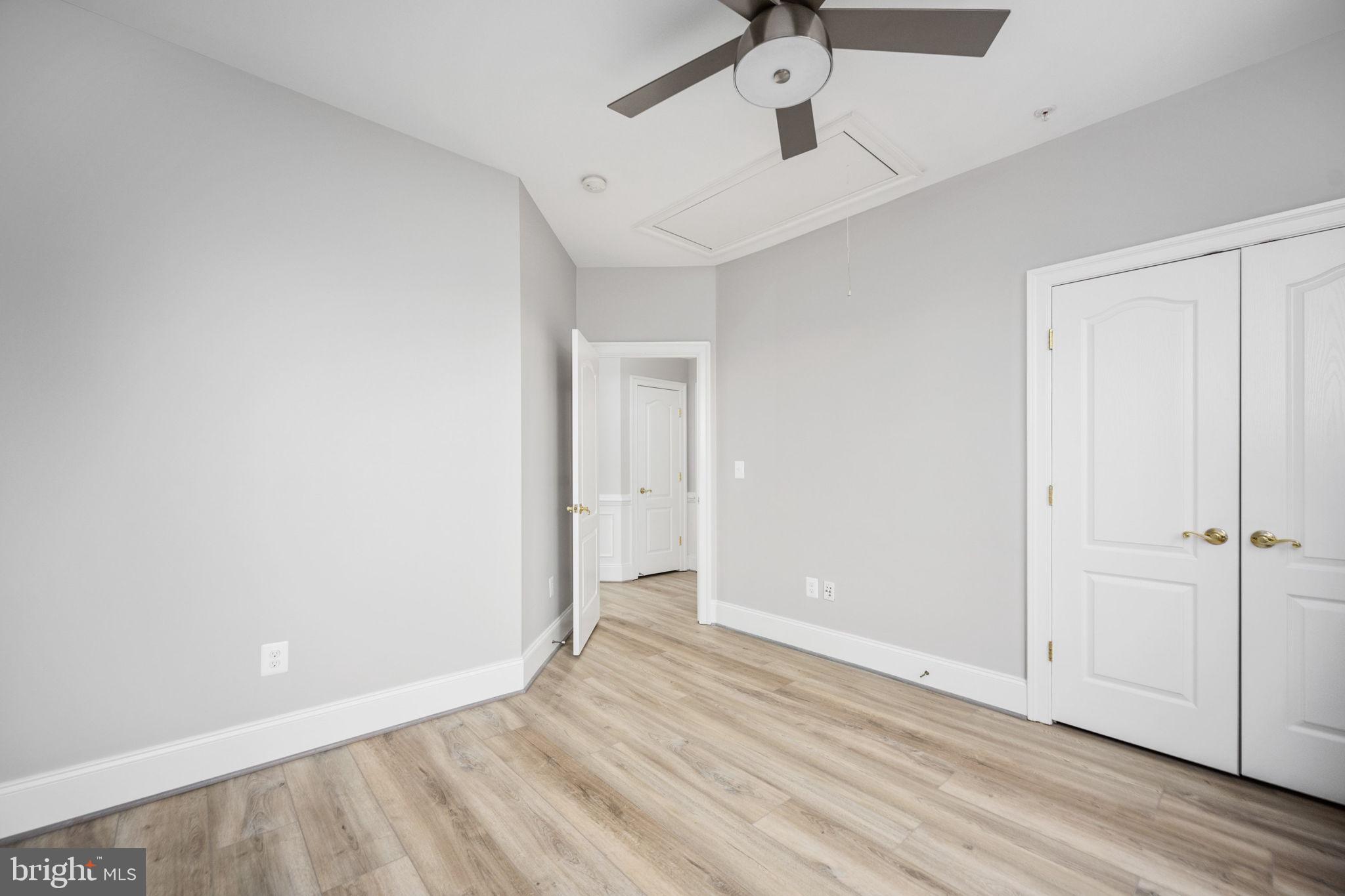 TYSONS TRACE - Residential