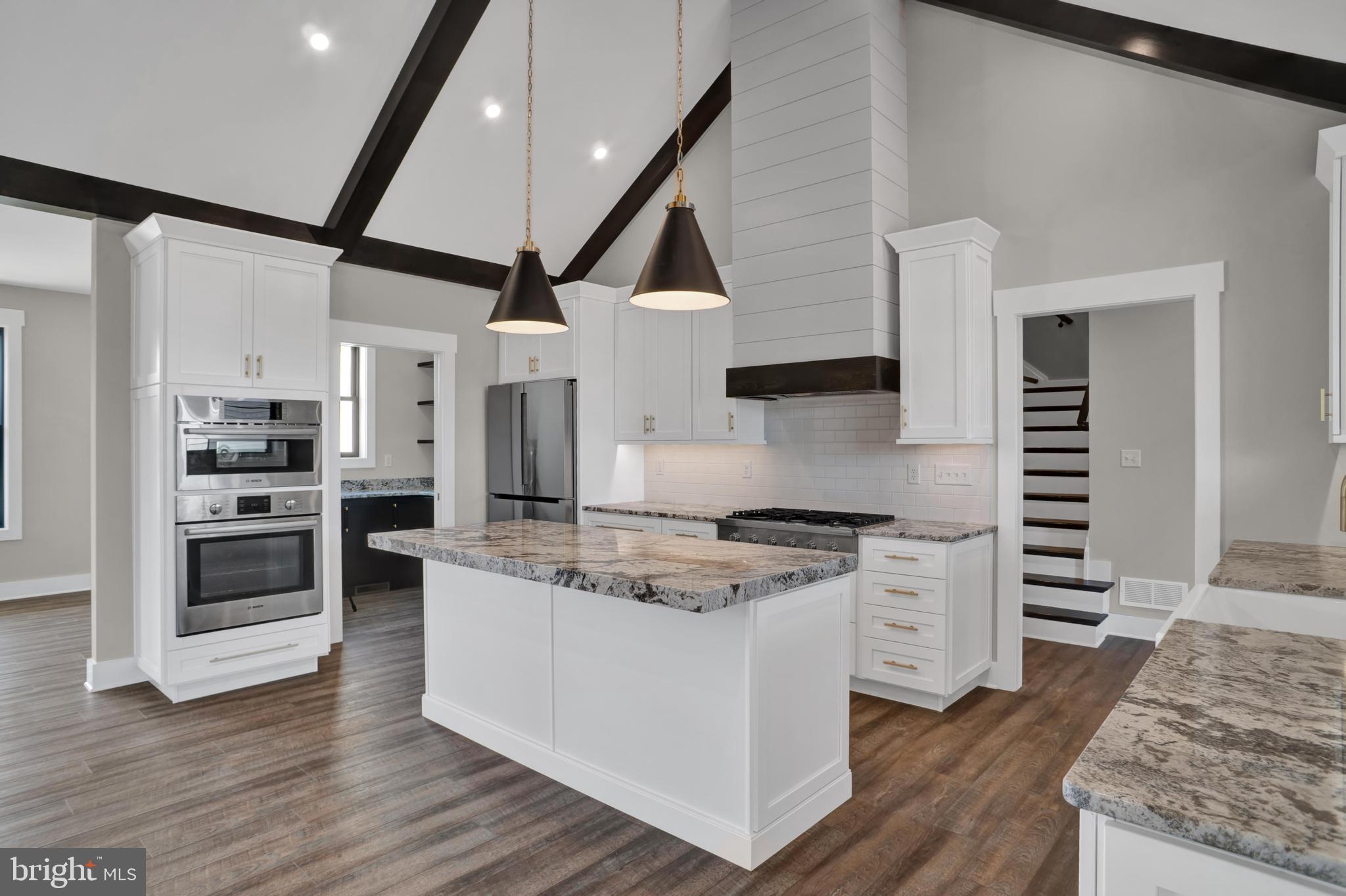 LINDENWOOD - Residential