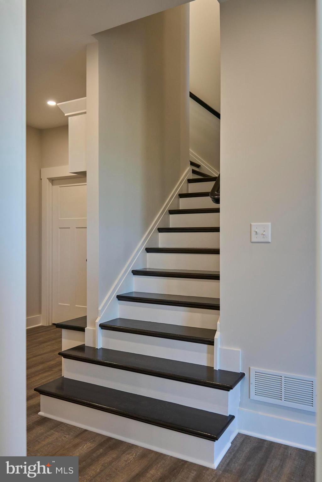 LINDENWOOD - Residential