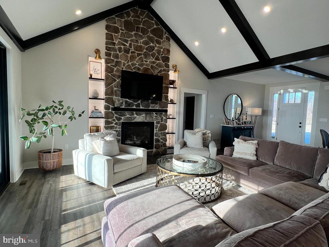 LINDENWOOD - Residential