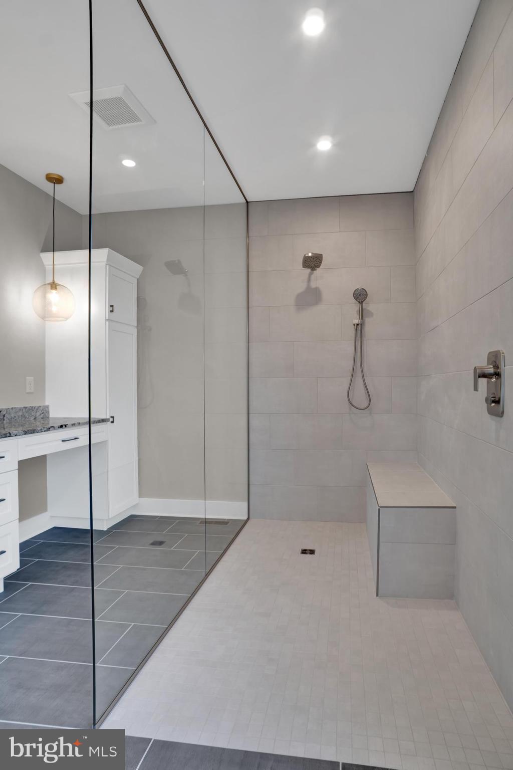 LINDENWOOD - Residential